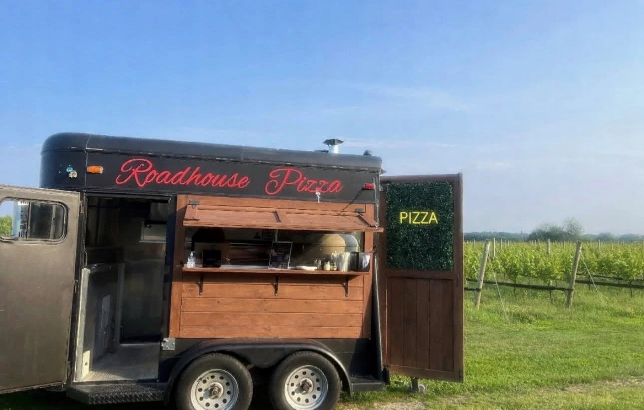 Moonlight Mondays with Roadhouse Pizza