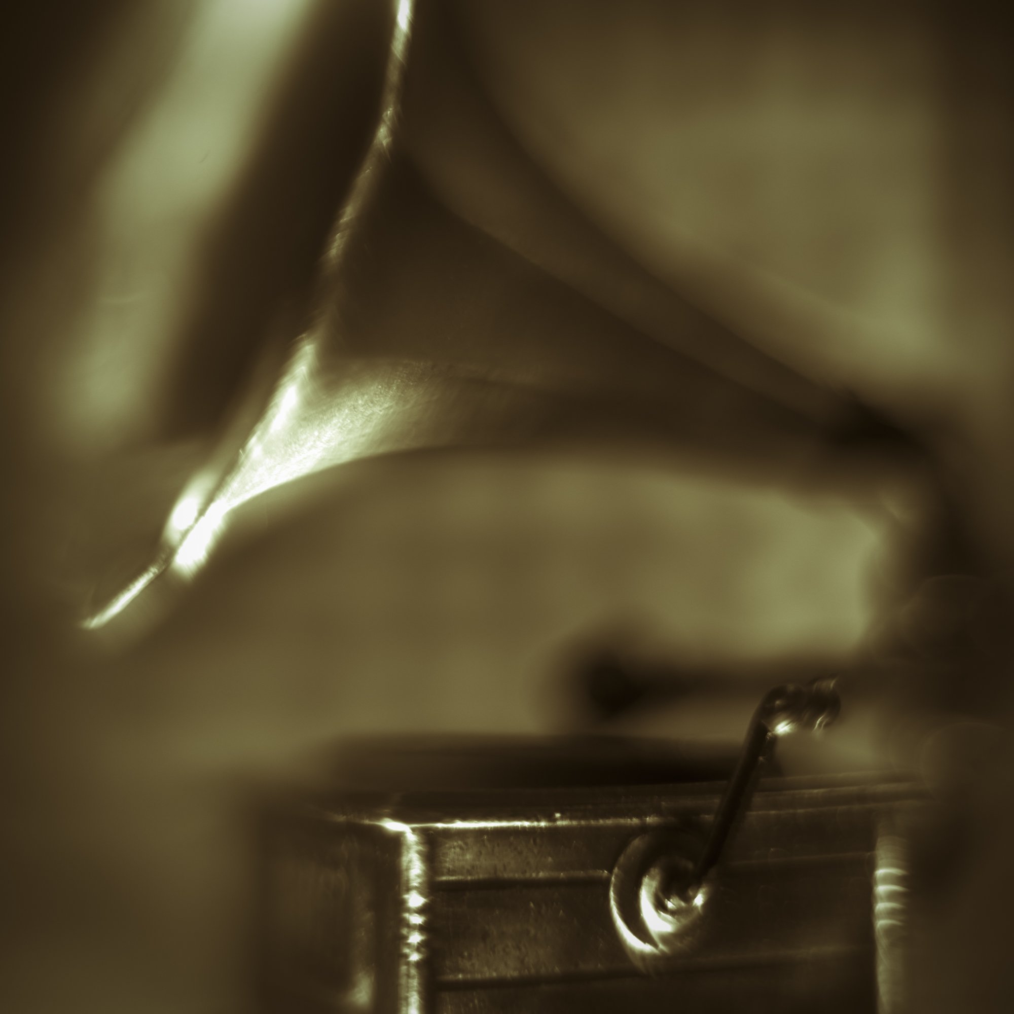 A gramophone photographed by Mark Robert Halper.