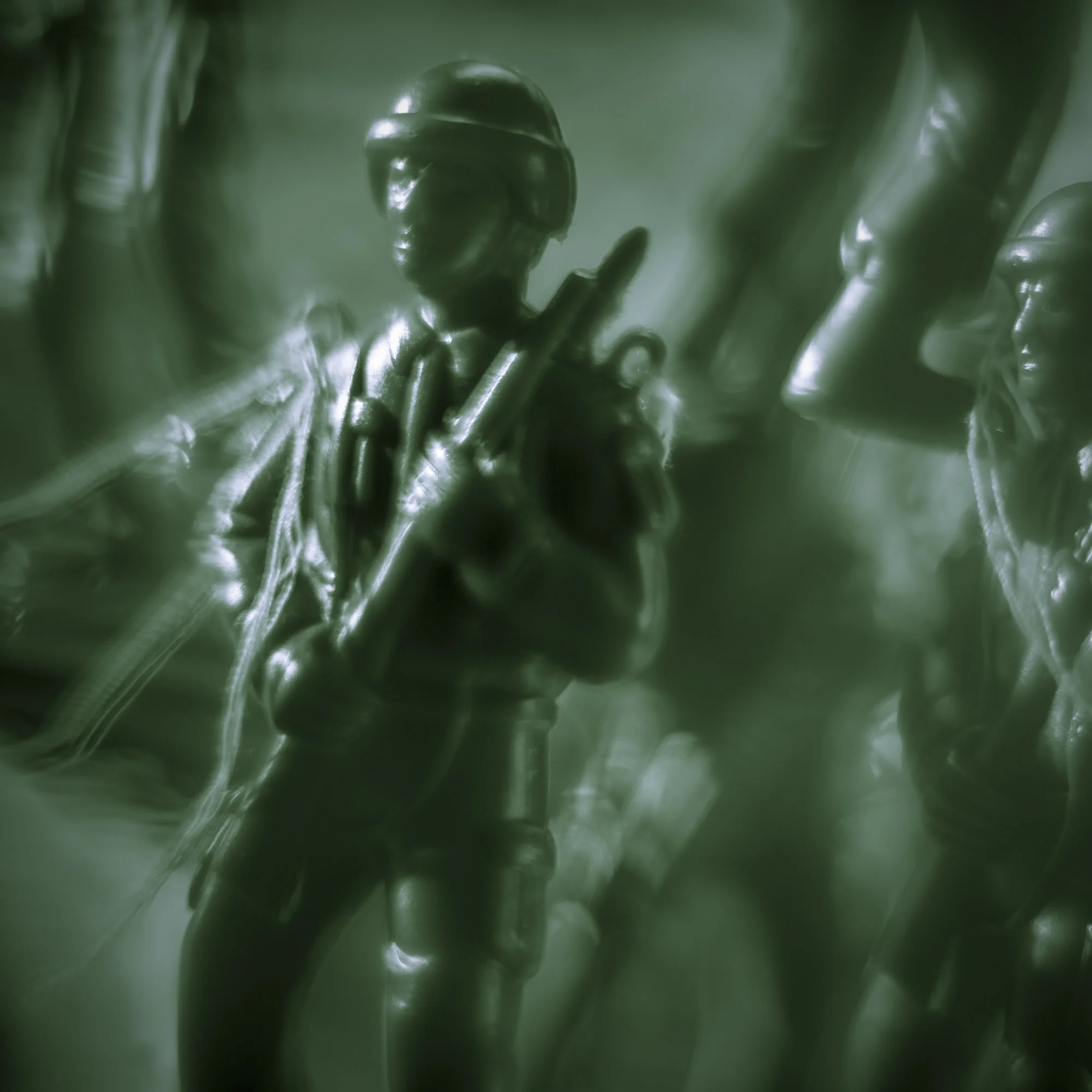 Toy army figures photographed by Mark Robert Halper.