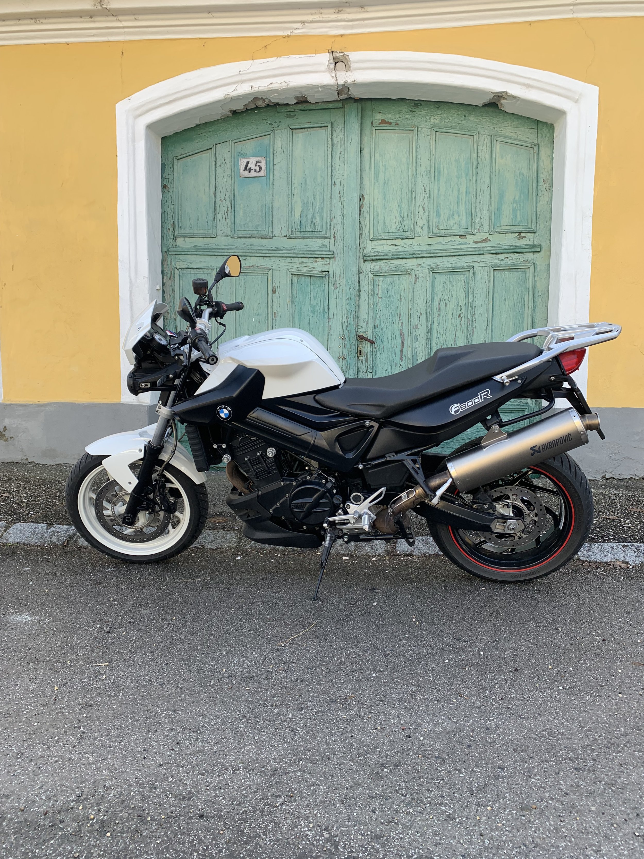BMW F800R1.jpeg
