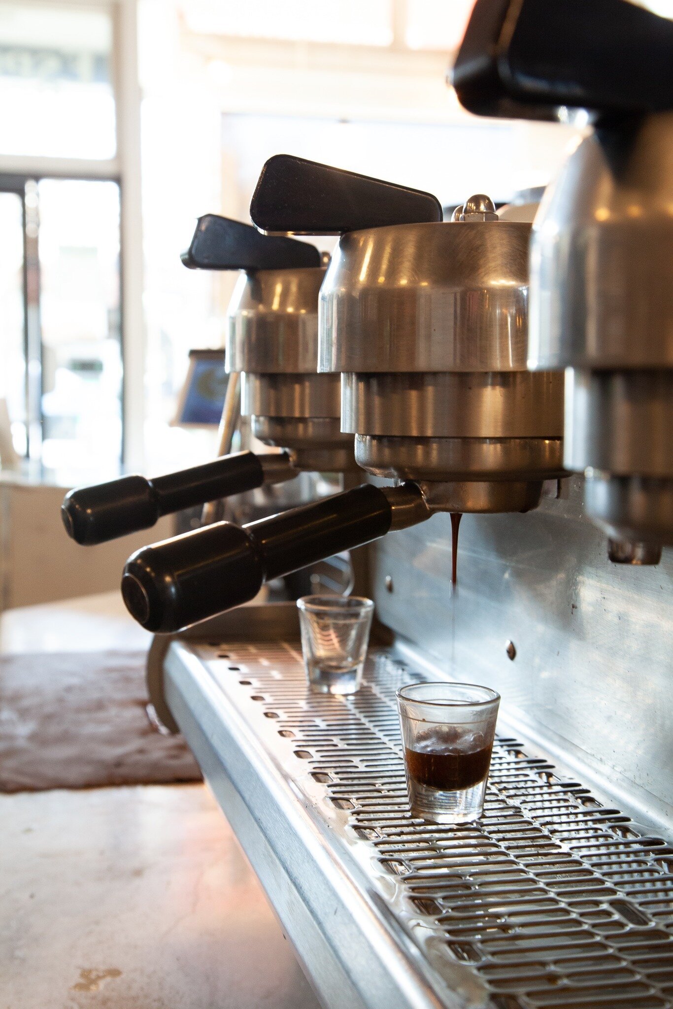 Hey Livermore coffee addicts! ☕️ Are you ready to have your taste buds blown away? Because at Rosetta Roasting, we're serving up some serious flavor with our signature ristretto shots! 

We believe that every cup of coffee should be an experience, an