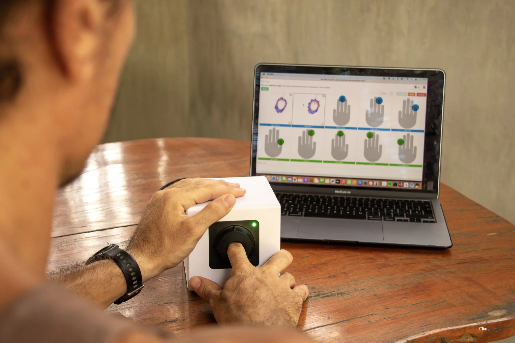 Copy of _MGL2011.jpg