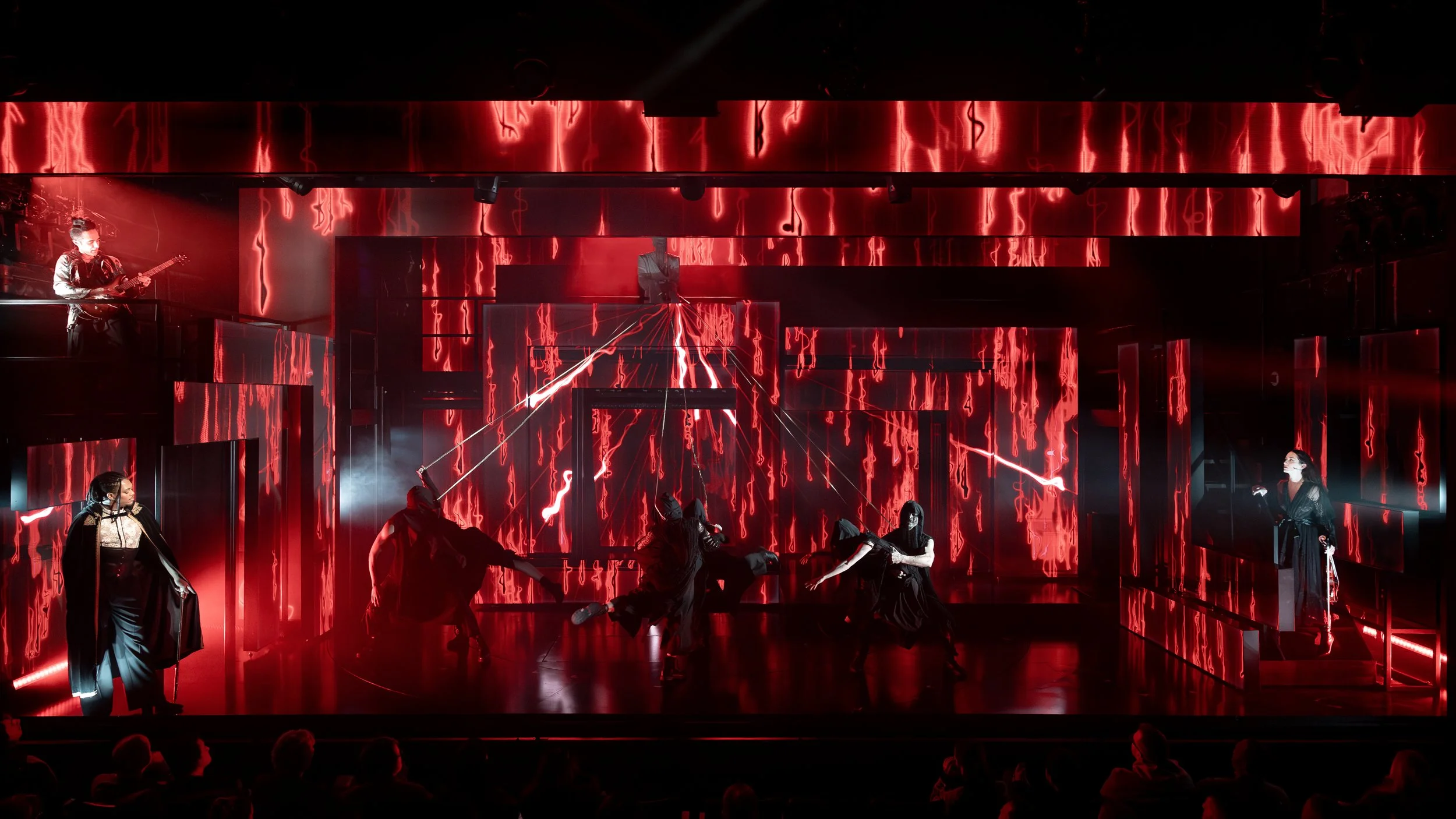 AR8A8735 blood love jaw 260221.jpg