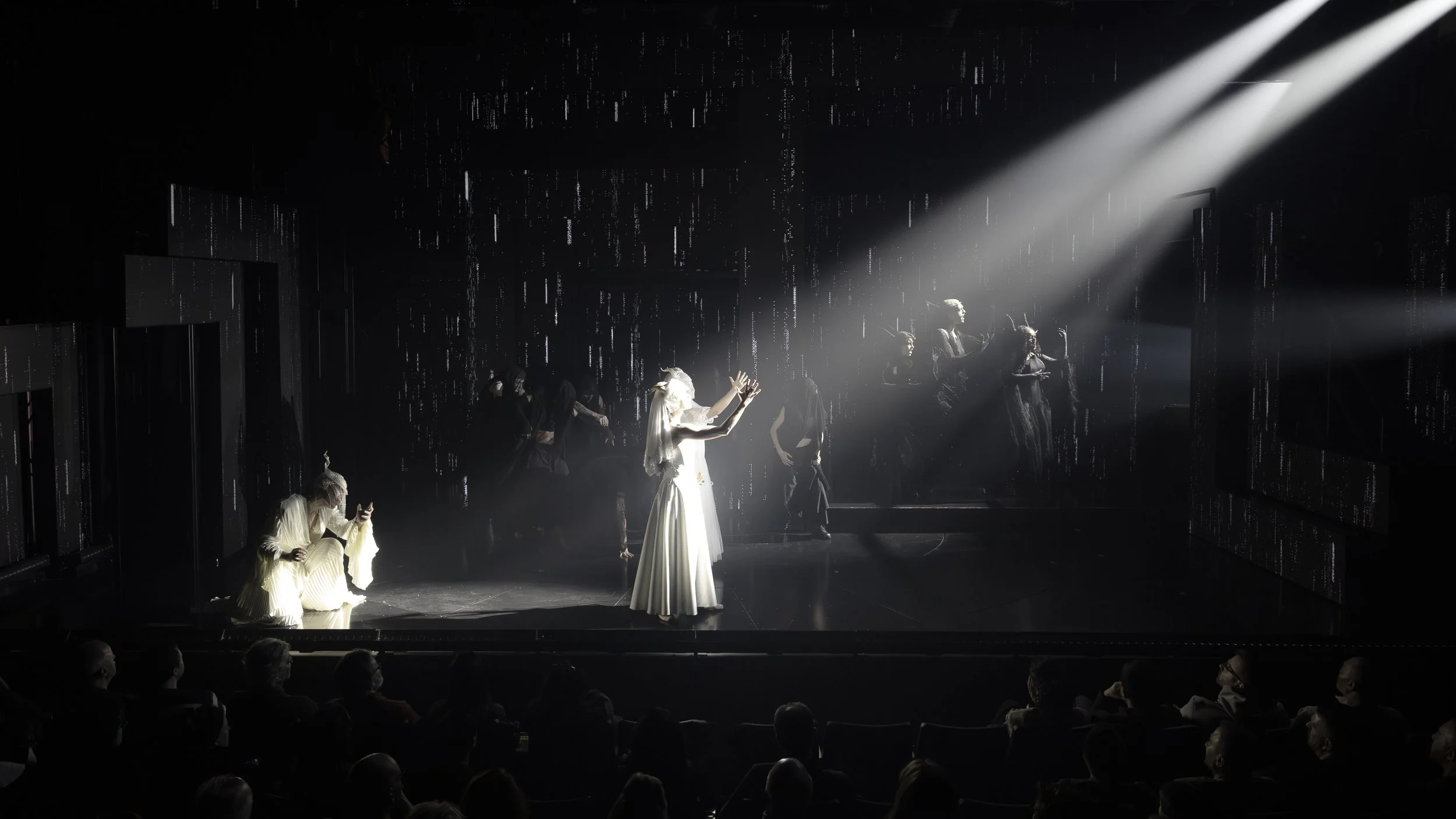 AR8A7041 blood love jaw 260221.jpg