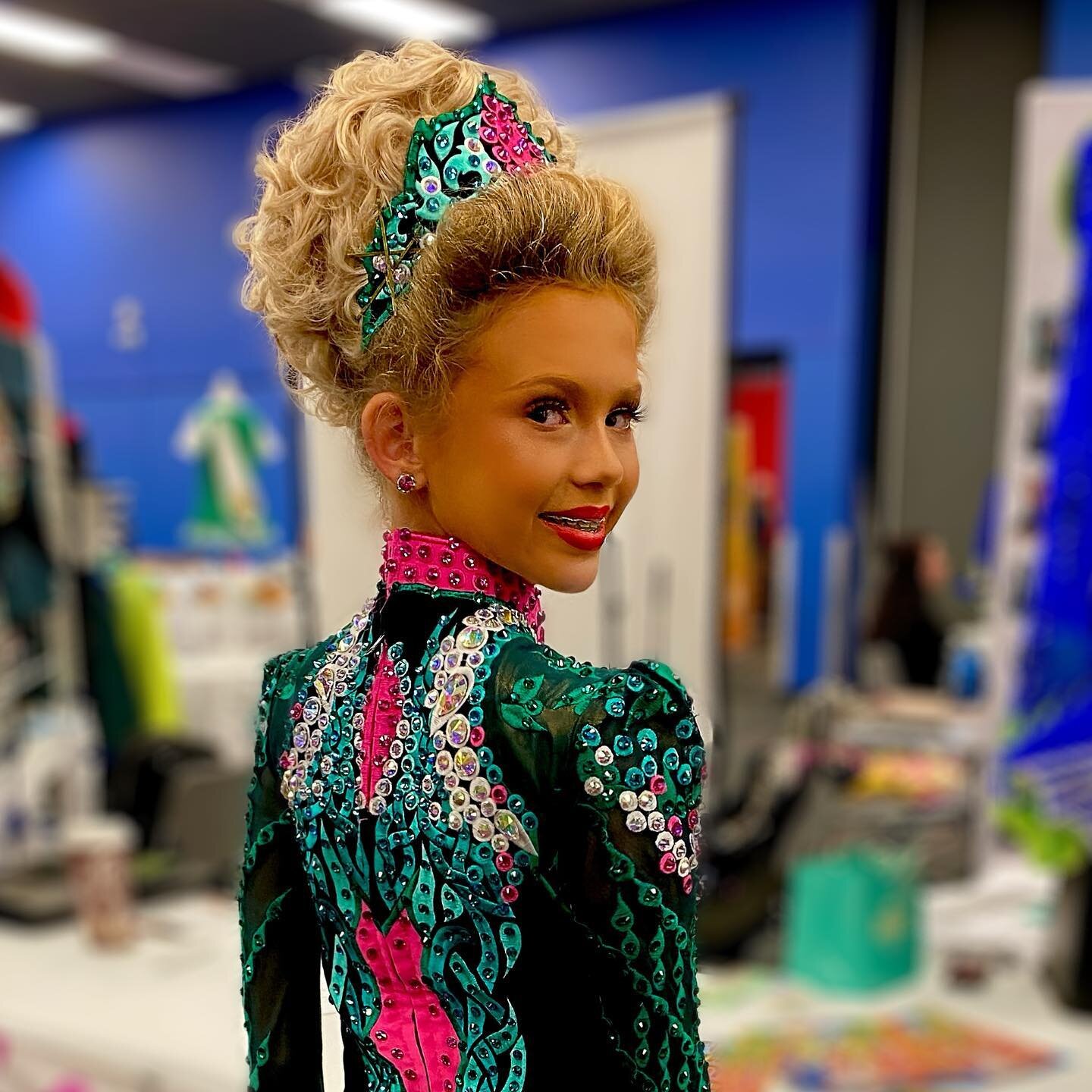 Stop by for a photo of your Rising Star at the NAIDC! 

#risingstar #swarovski #irishdancer #irishdancecostume #bespokedesign #madeinireland🍀 #belfast #embroidery #presciosa

&mdash;&mdash;&mdash;&mdash;&mdash;&mdash;&mdash;&mdash;&mdash;&mdash;&mda