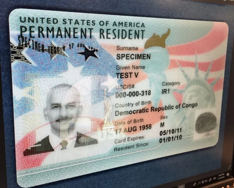 USCIS extends validity of expired green card during process to obtain permanent residence.
