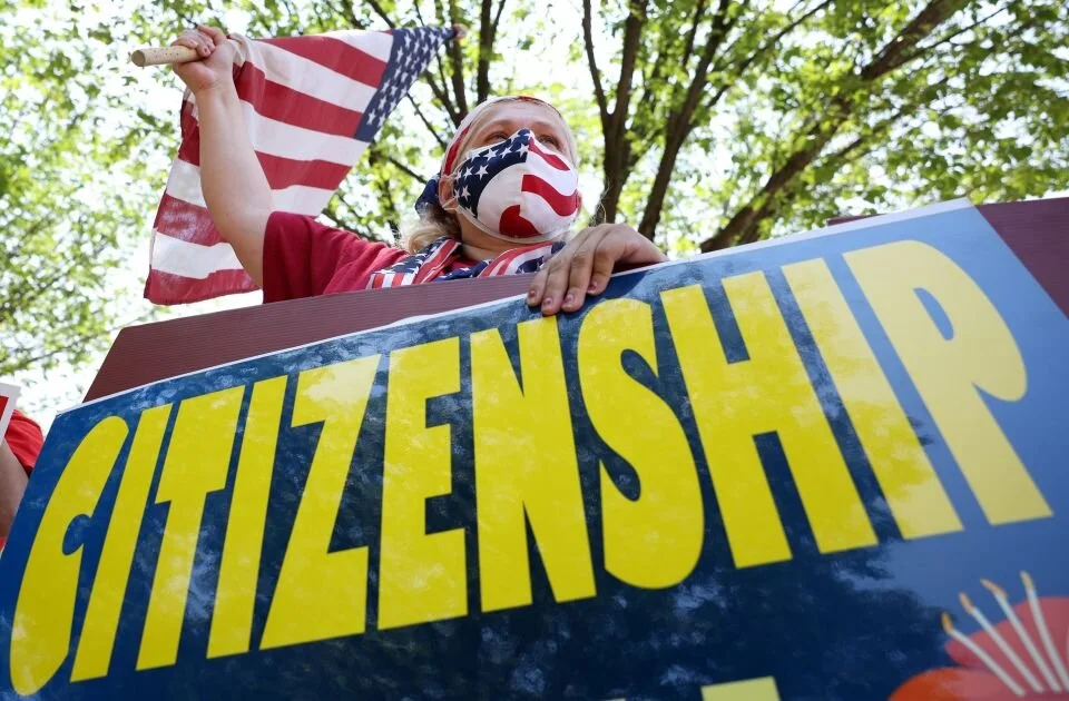 The plan to avoid the deportation of the undocumented, give them work permission, but without citizenship.