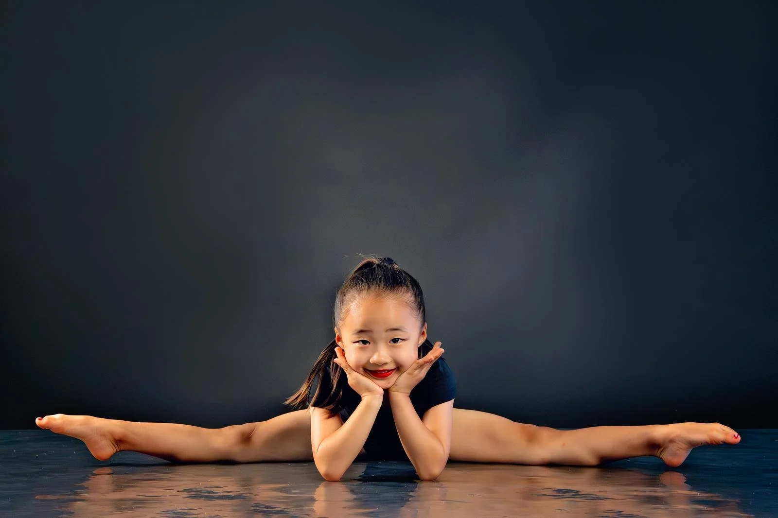  Em Middle split 1.JPG