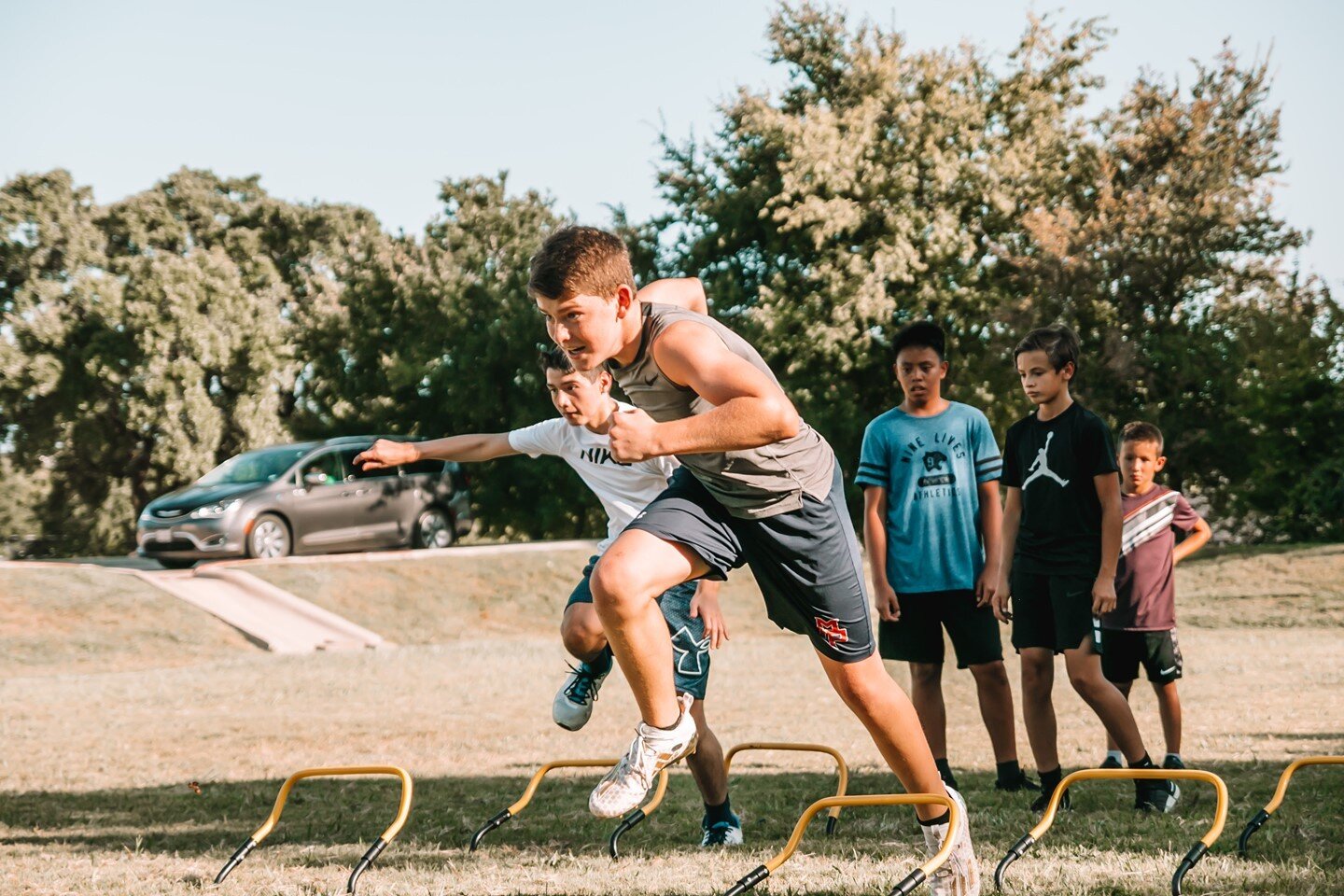 DRIVEN: ⁠relentlessly compelled by the need to accomplish a goal; very hard-working and ambitious.⁠
⁠
UNLIMITED SPEED TRAINING ⁠
📍 1UP Sports Performance ⁠
⁠
#atx #texas #austintx #sports #fitness #lovefootball #workout #motivation #strong #highscho