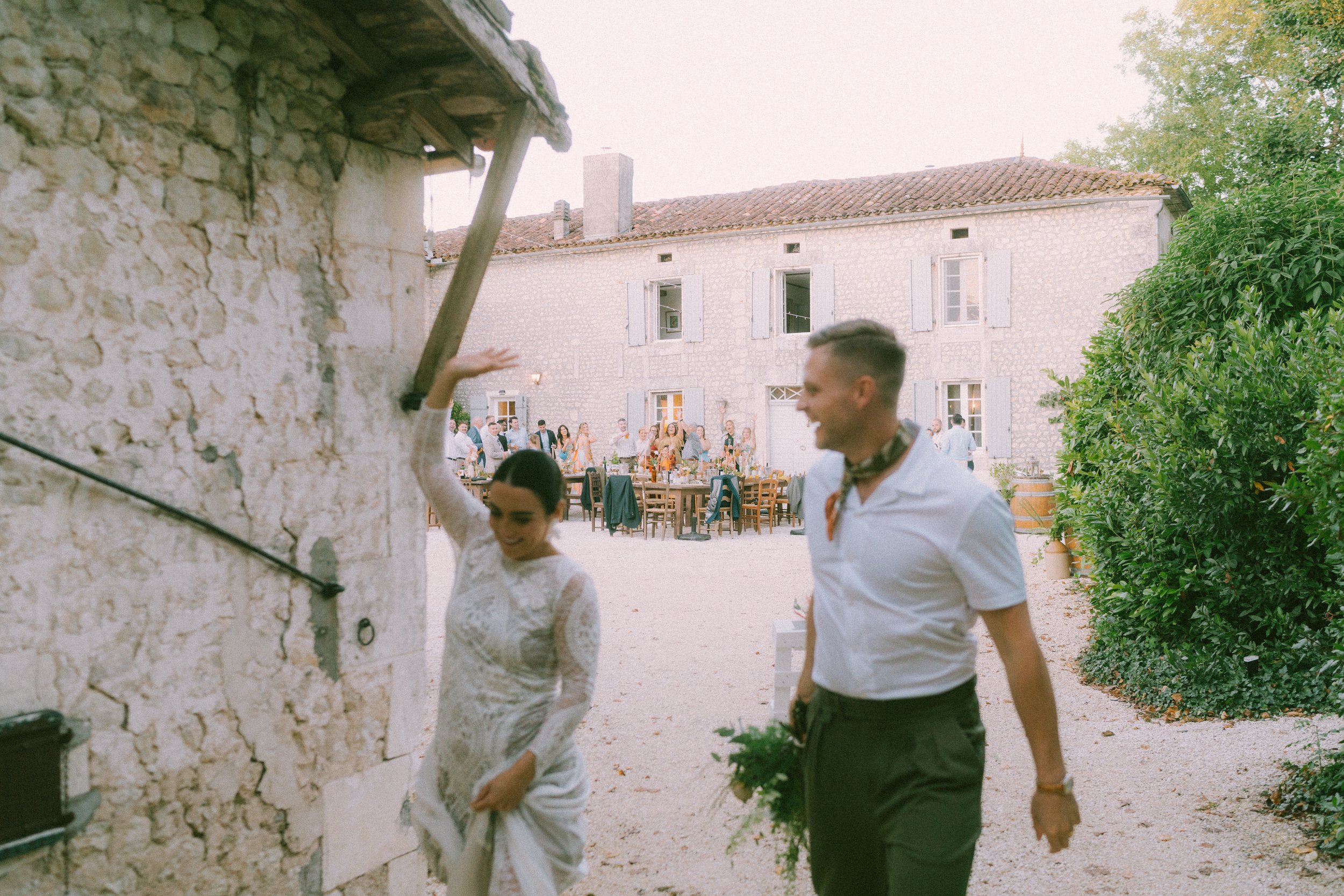Mariage intimiste germano-irlandais au Manoir Beaulieu en Charente