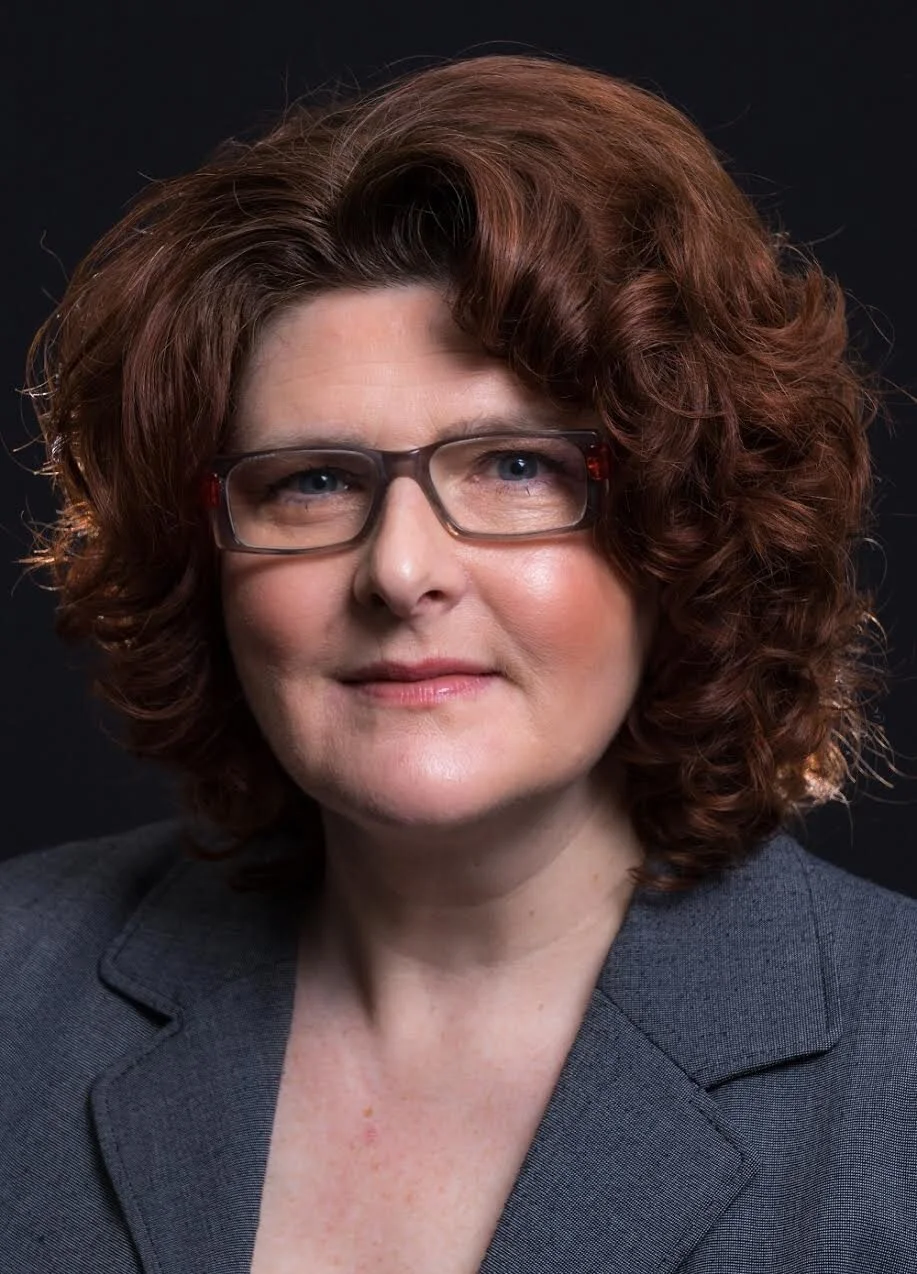 "Let's Make Something Happen", Bobbie Carlton Talks The Role of Women in Public Speaking, "Innovation Women", and Using Humor to Tell Your Story