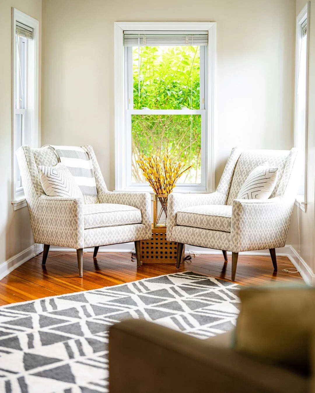 🏠 I also offer real estate and architecture photography! Let me help your listing stand out with magazine quality photos 📸

#realestate #realestatelife #realestatephotos #realestatephotoshoot #realestatephotography #realestatephotographer #realesta