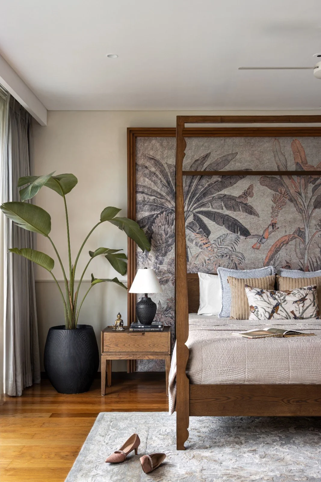 Villa at Embassy Boulevard 39-18mb.jpg