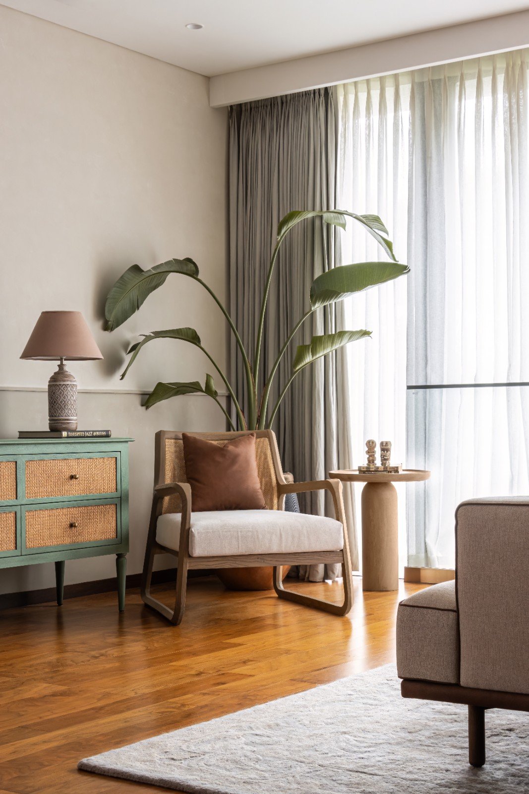 Villa at Embassy Boulevard 37-18mb.jpg