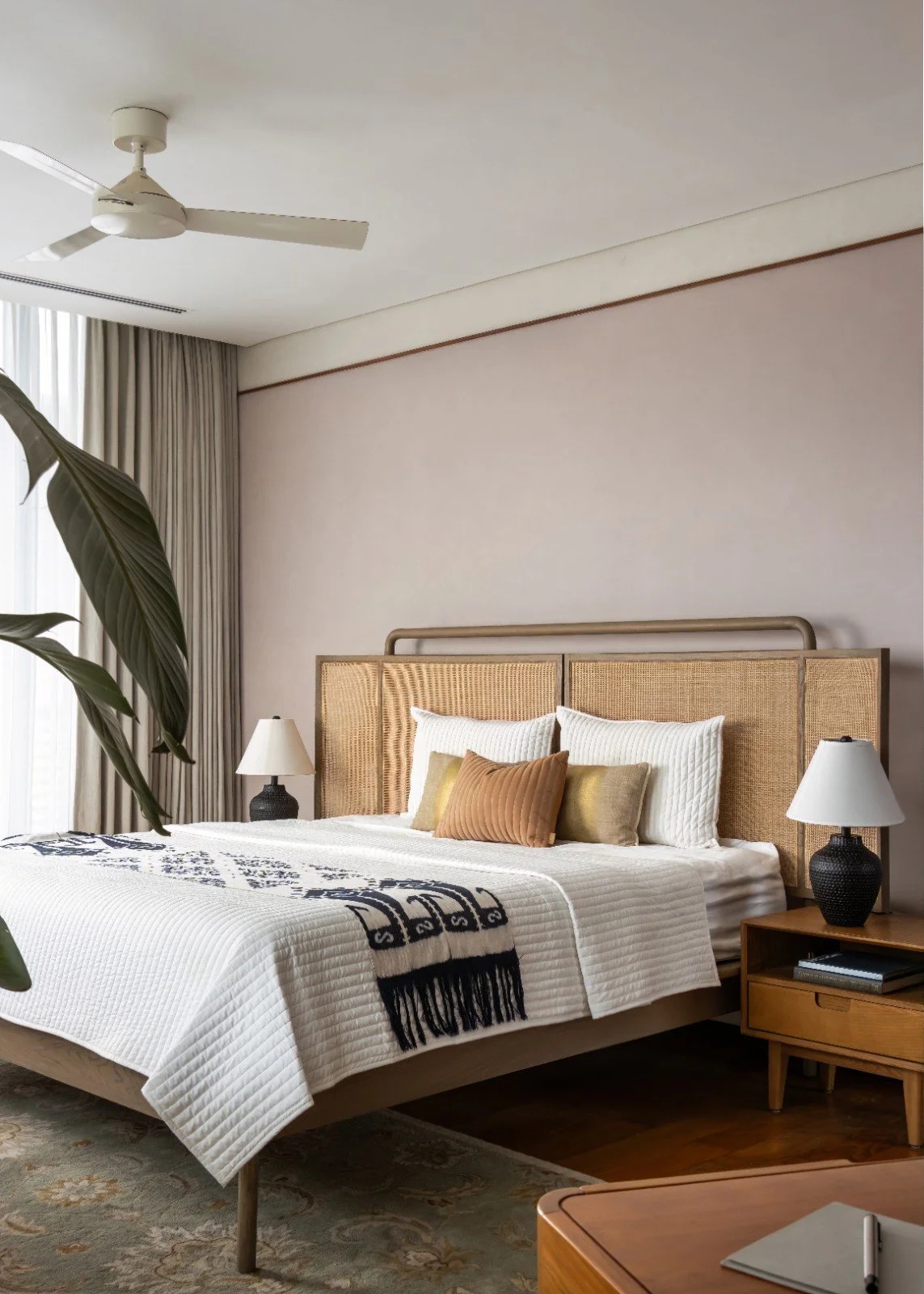 Villa at Embassy Boulevard 30-18mb.jpg
