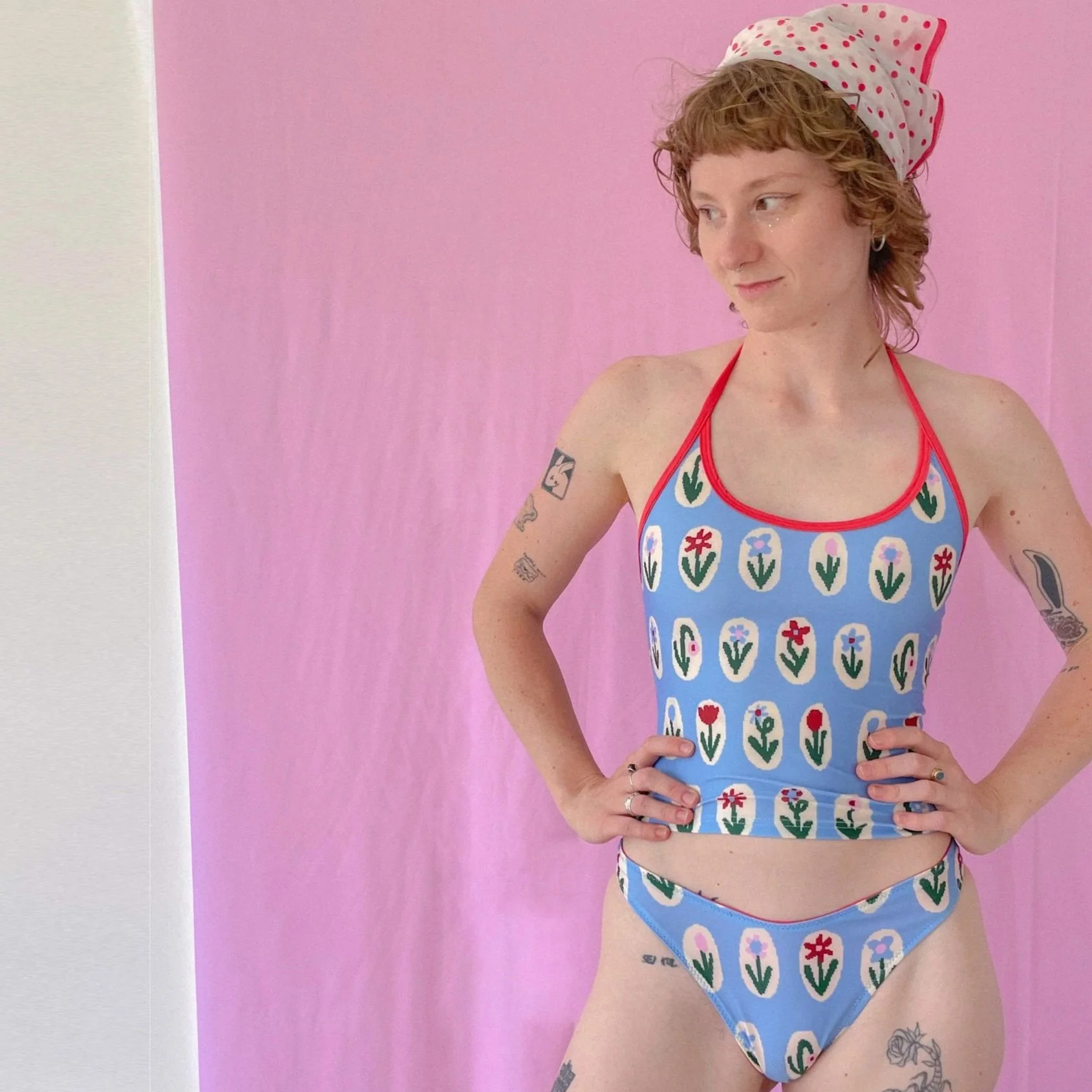 BLUE FLOWERS SWIMWEAR