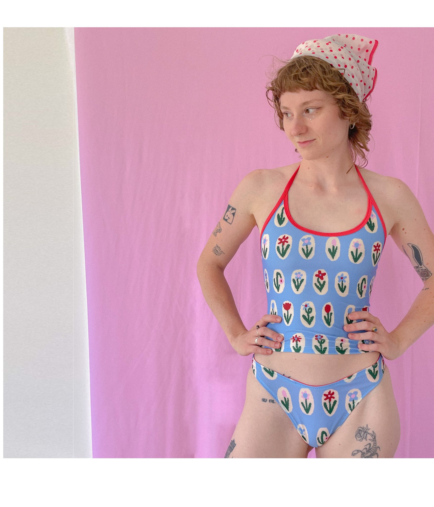 BLUE FLOWERS SWIMWEAR