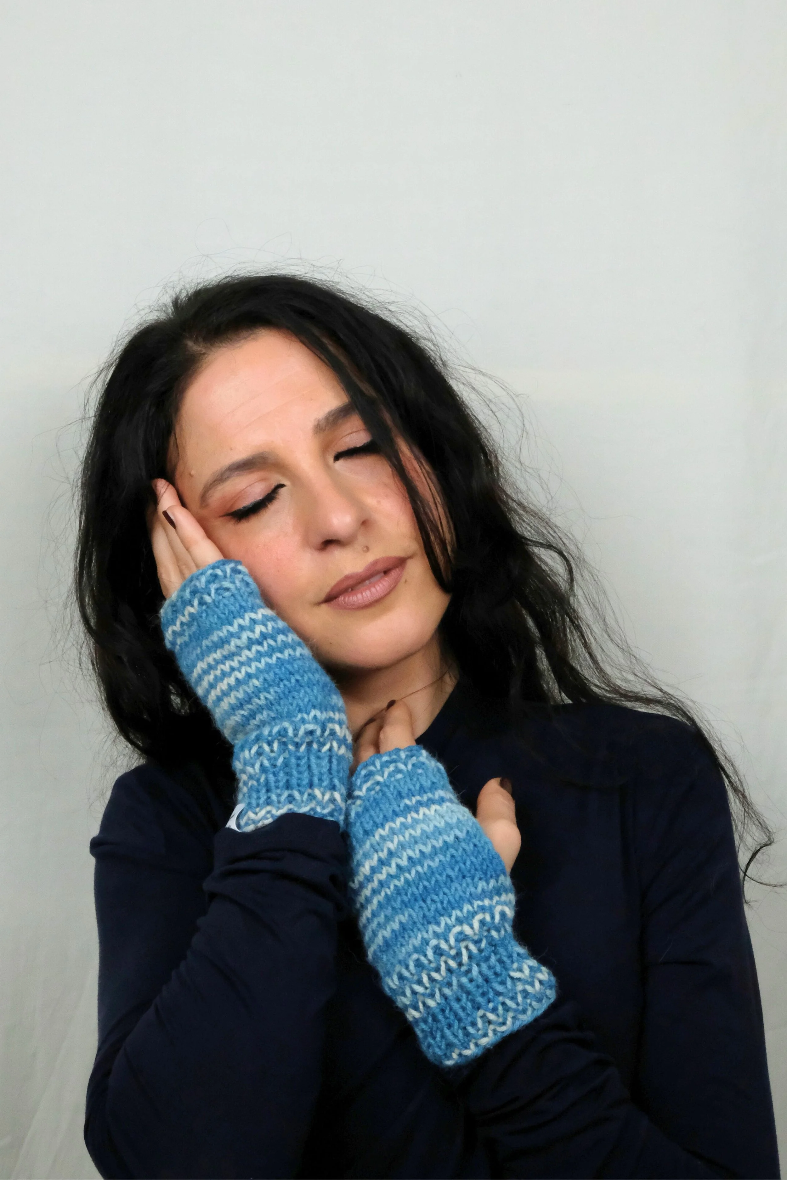 ABBRACCIO · Manicotti di Lana Fatti a Mano