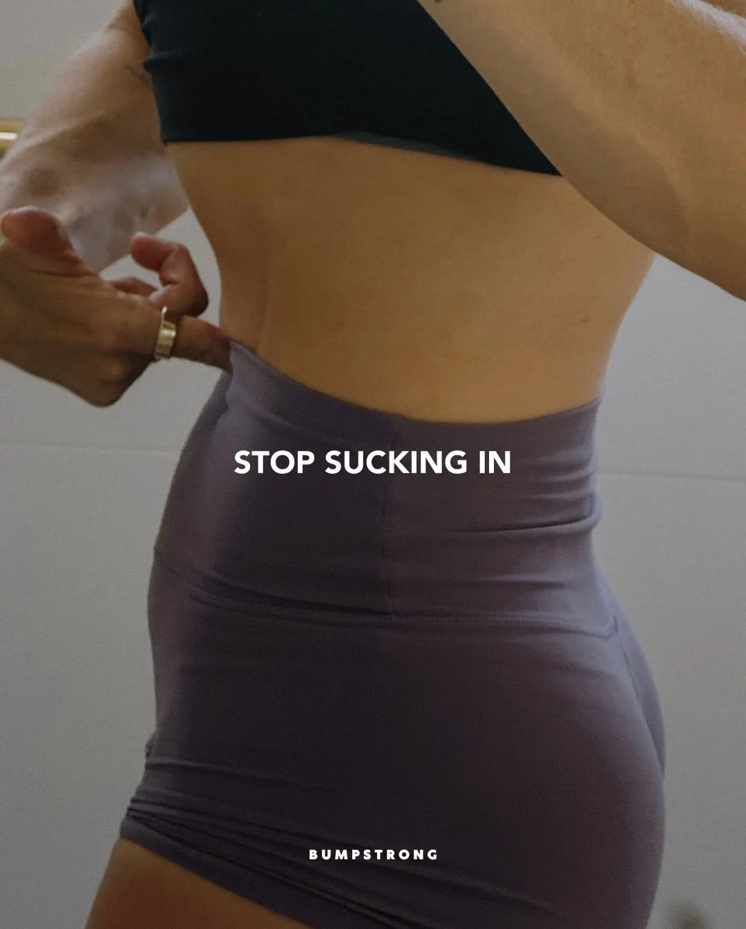 Sucking in your belly is not a core workout.

In fact, it can lead to: &bull; Increased pelvic floor tension &bull; Restricted breathing &bull; Poor pressure management + core dysfunction

True core strength involves: 🔥 Ribcage mobility 🔥 A diaphra