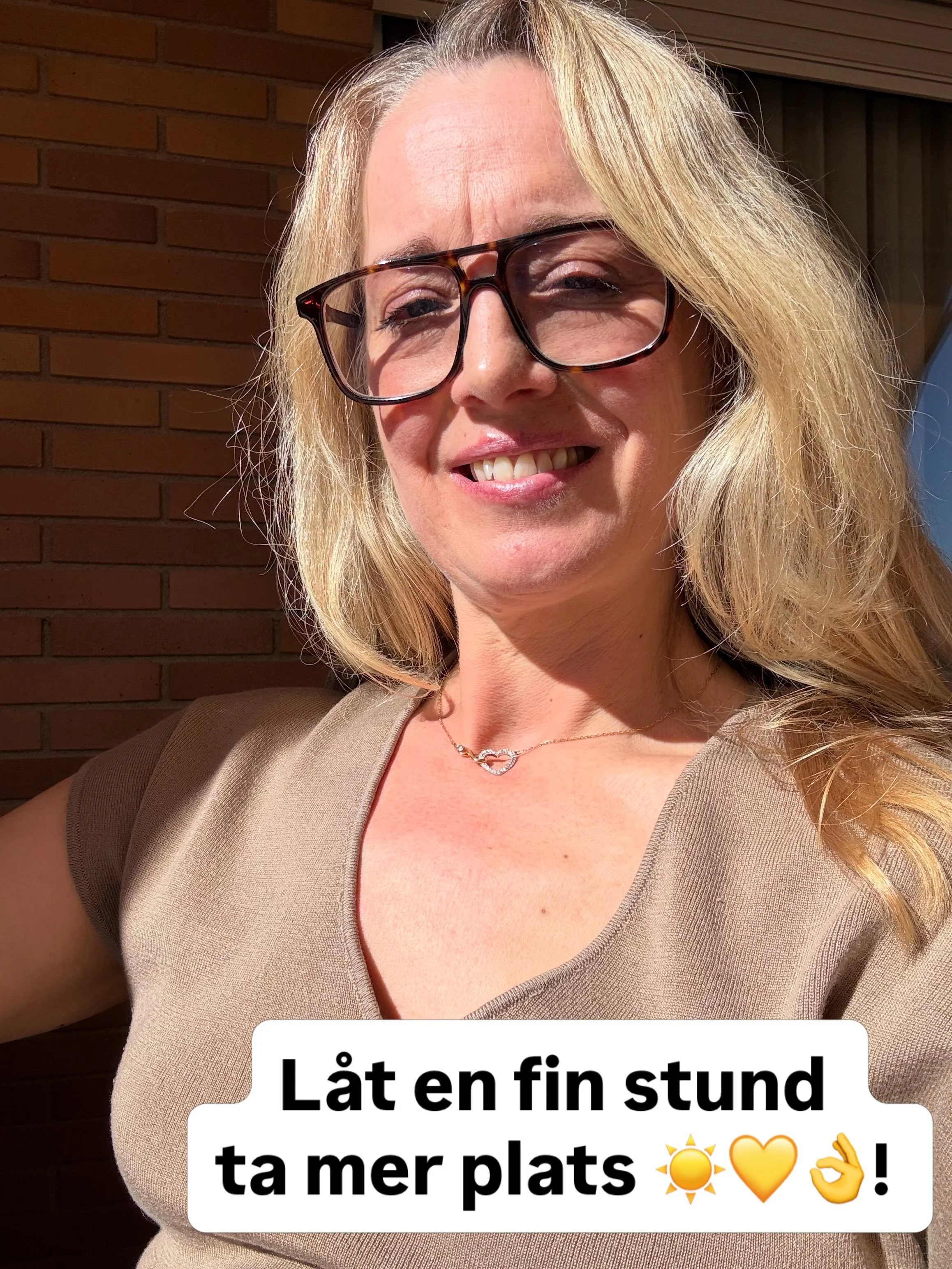 Tar du dig tid att njuta av de stunder du f&aring;r? ☀️

Ofta skyndar vi oss vidare och &auml;r p&aring; v&auml;g n&aring;gonstans. T&auml;nker p&aring; det som ska g&ouml;ras, det vi beh&ouml;ver hinna med och det som v&auml;ntar runt h&ouml;rnet. E