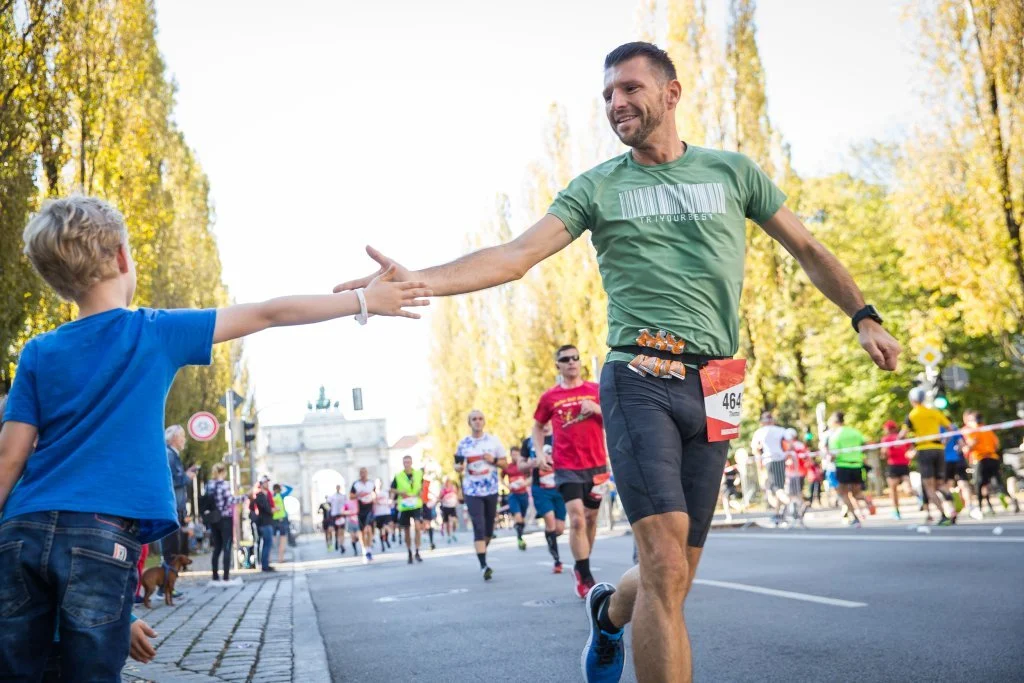 Registration Still Open: Follow in the Footsteps of the Elite at Salomon Run of 22