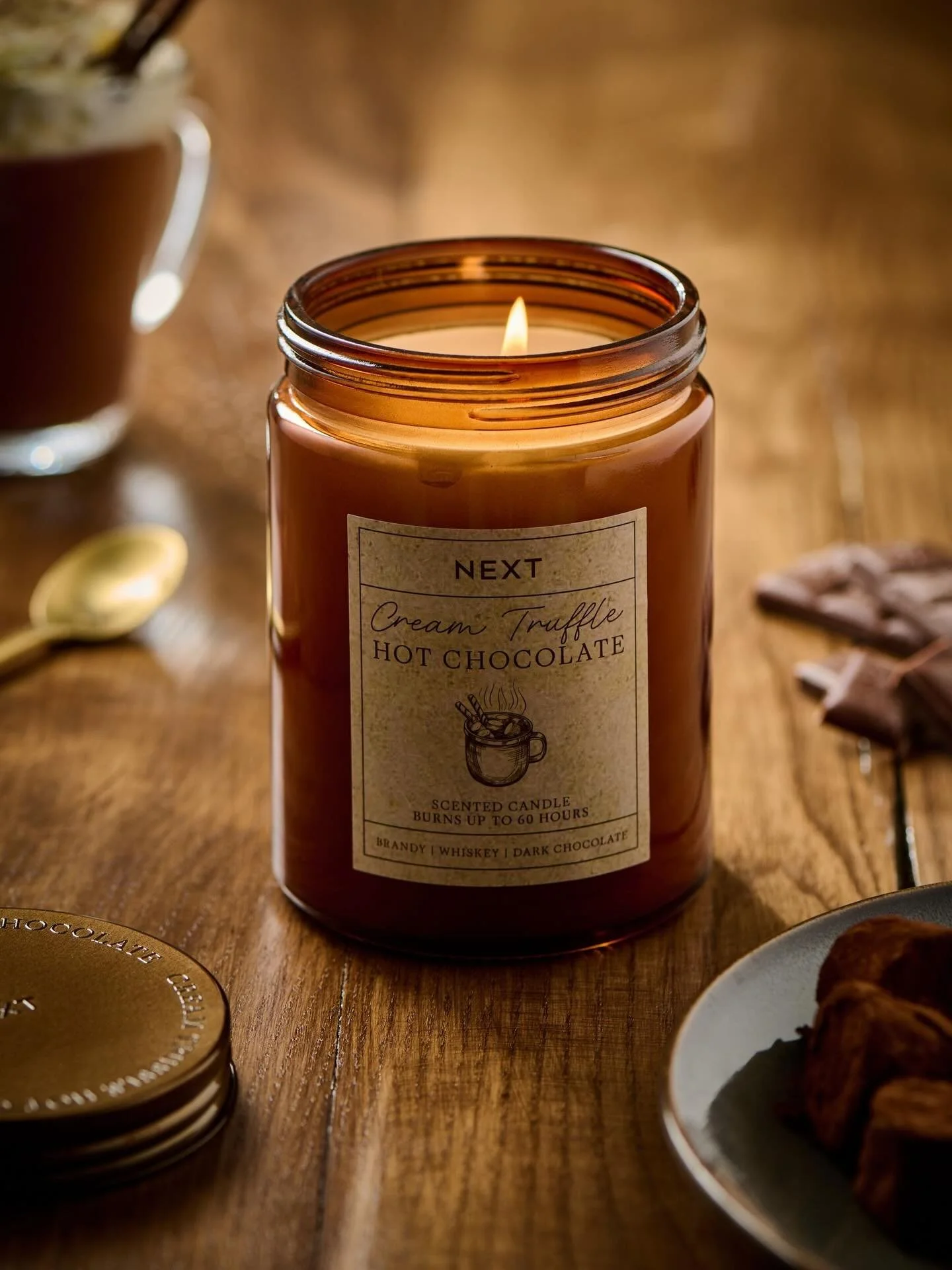 Hot chocolate &amp; s&rsquo;mores season 😌☕️✨

Seasonal candles for @nexthome 
Shot by @patrickq2010 
AD libby.greaves 
Styled by me