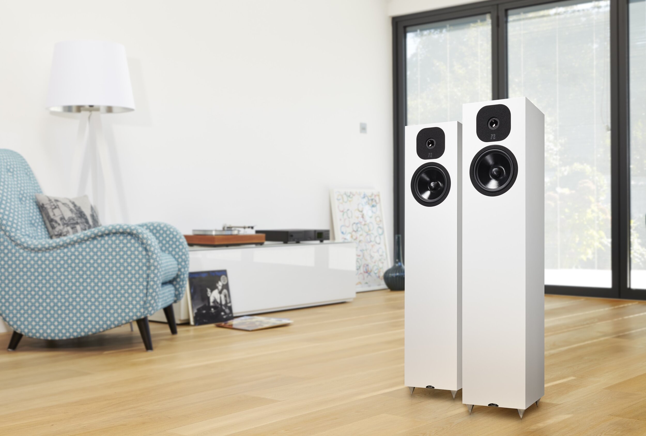 Momentum_SX5iRoomset.jpg