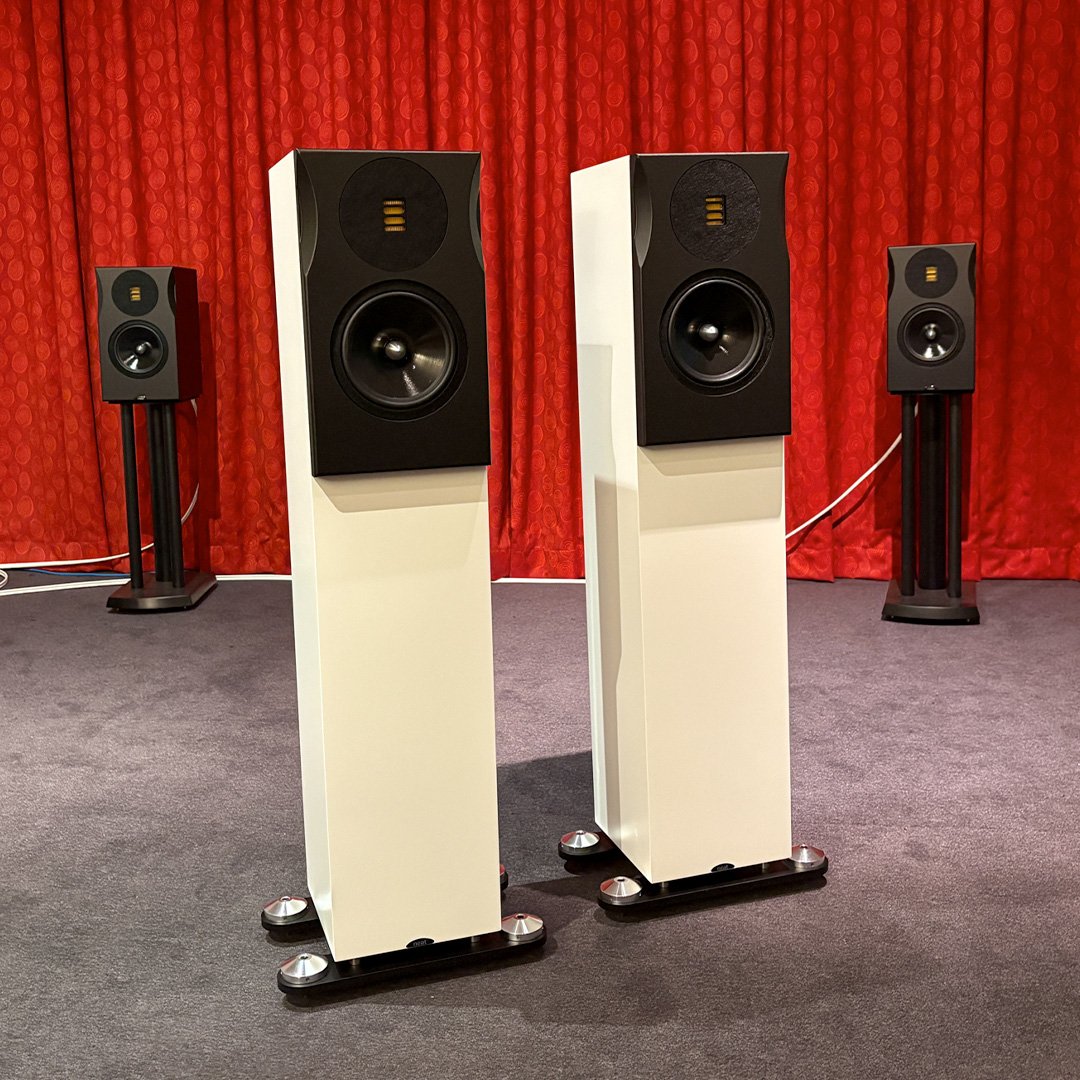 product_neat_momentumj6_audiogen_1_1080px.jpg