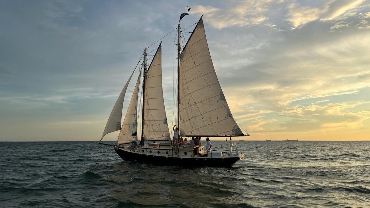 windsong sailing yacht tour
