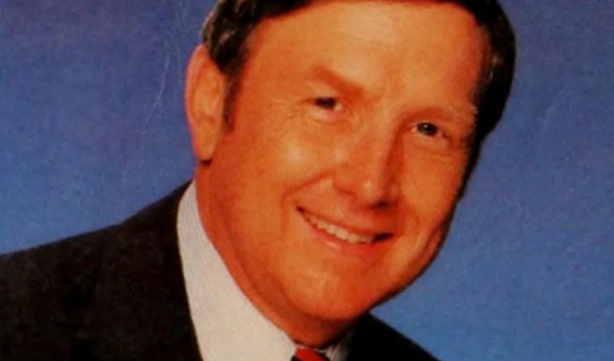 James Dobson smiles at the camera. Shamus throws up at the mere sight of him. Me throwing up at him isn't in the picture, I just had to make it clear.