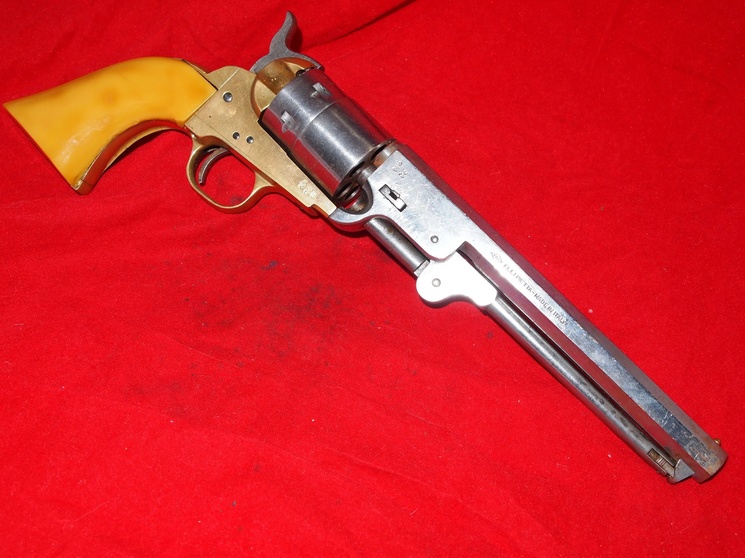 WP13  Colt 1851 Navy Pietta- 9mm Blank Fire