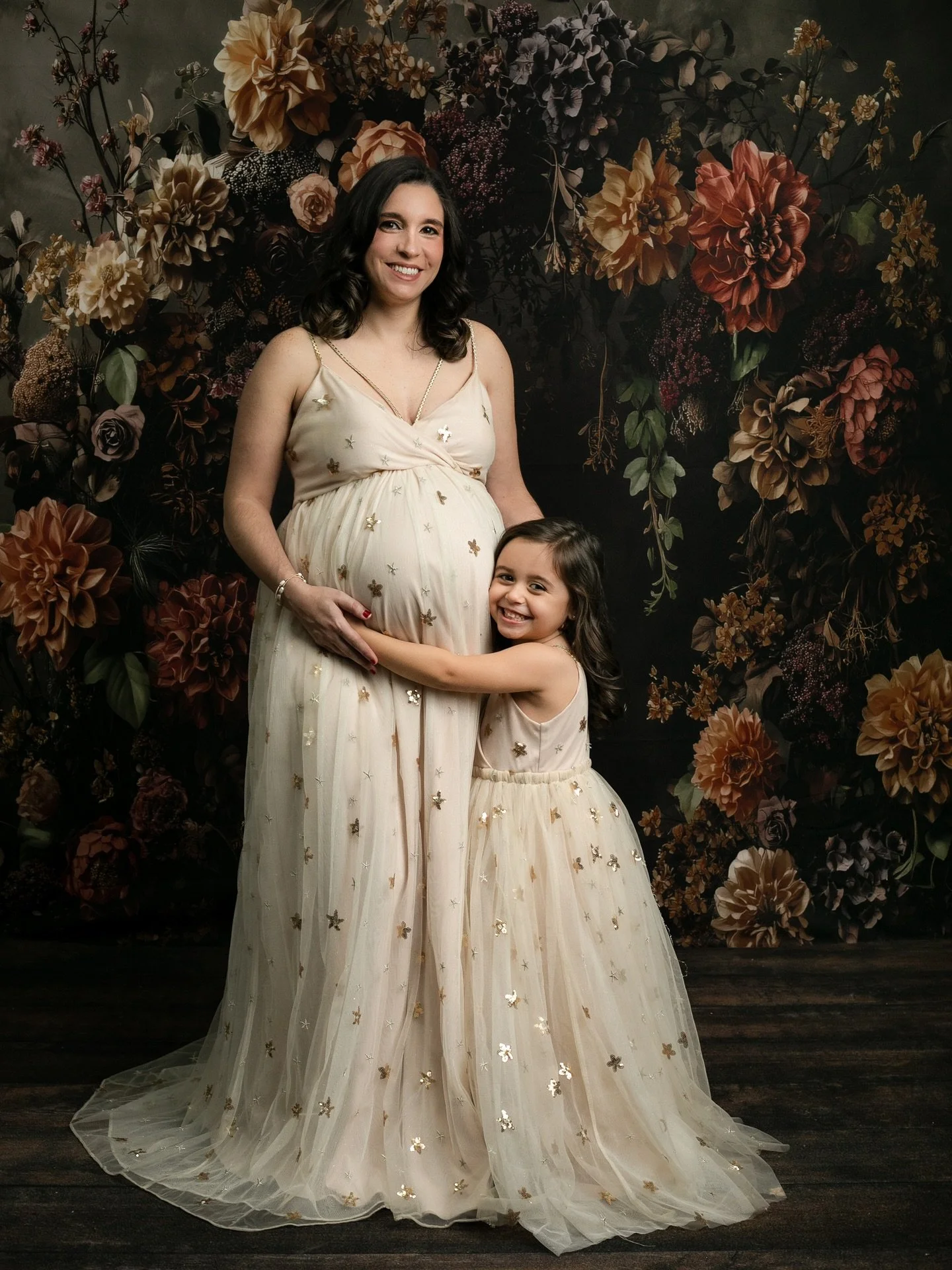 Deseo que la llegaba de Baby Isabella est&eacute; llena de tanto amor como el que Rafaella le da a su hermanita desde la pancita😍

Las sesiones del D&iacute;a de la madre 2025 son especiales para aprovechar si en todo el a&ntilde;o has pospuesto una