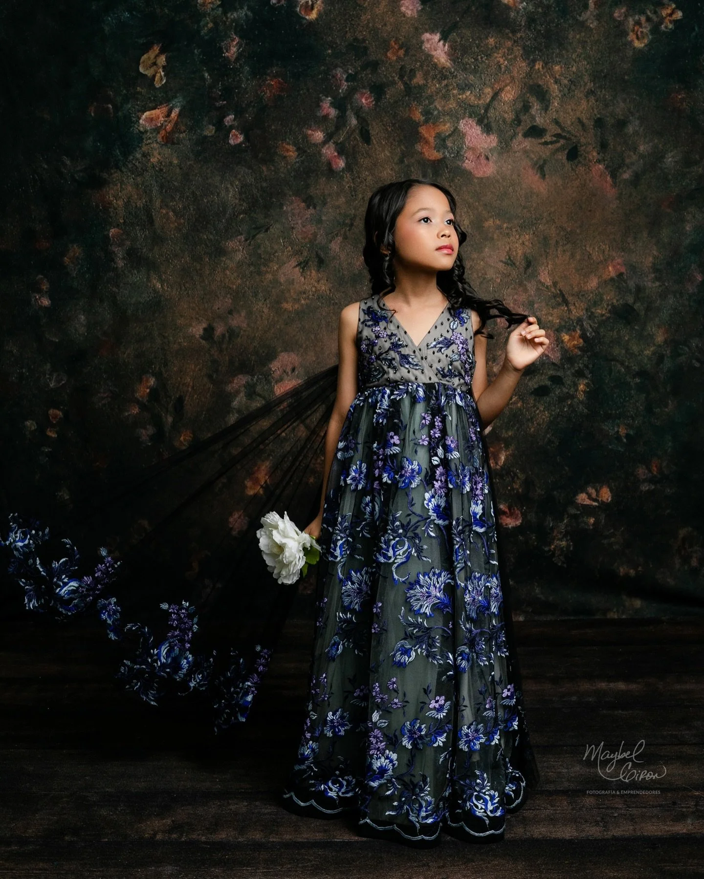 ⭐️Ya est&aacute;n las fechas de MAGICAL de enero y febrero 2026 disponibles❤️

Greta vino con su mami desde Chame para su sesi&oacute;n de fotos 🥹 y cuando su pap&aacute; entr&oacute; a mi estudio, quede m&iacute;nimo com&uacute;n m&uacute;ltiplo. R