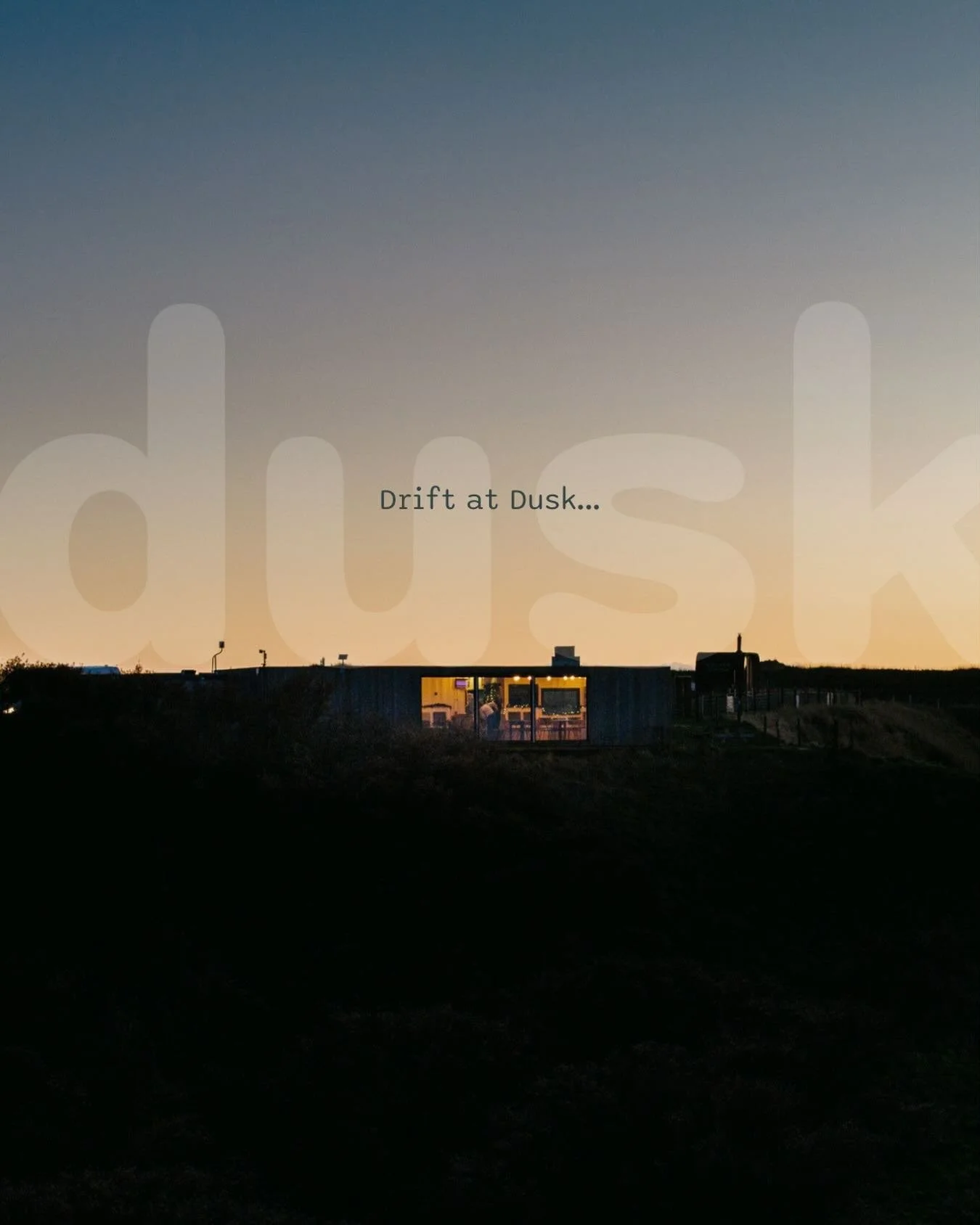 Twinkling lights at Drift Eatery at dusk - there&rsquo;s something just alittle magical about it.

#DriftEatery #TwinklingLights #ScenicViews #SunsetMoments