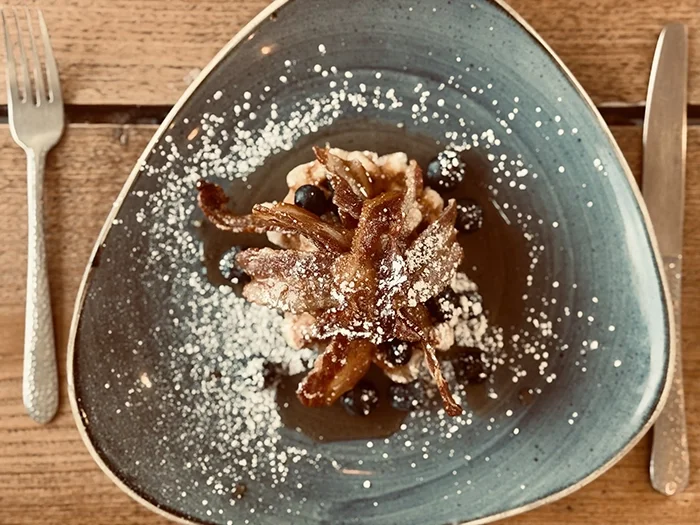 drift-eatery-cafe-north-berwick-maple-bacon-waffles