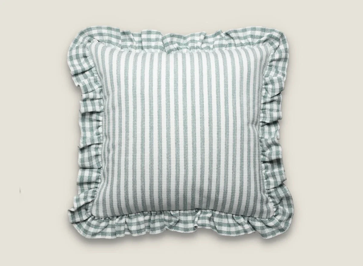 cushion-moorea-home-complementos-agua-dibujo-diseno-cojinglh111 (1).webp