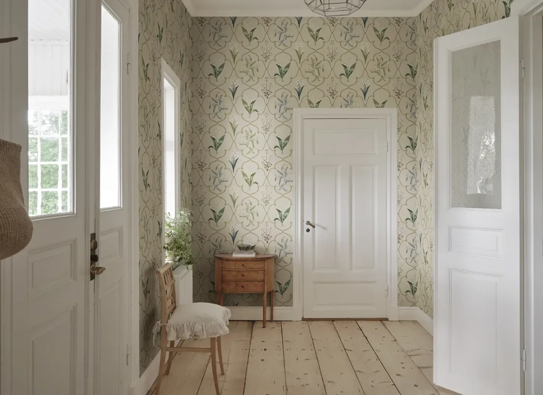 S10575_interior1.webp