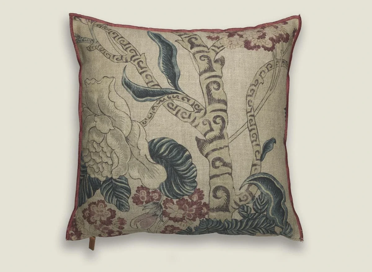 cojin-poetry-complementos-natural-estampado-floral-cojinglh001 (1).webp