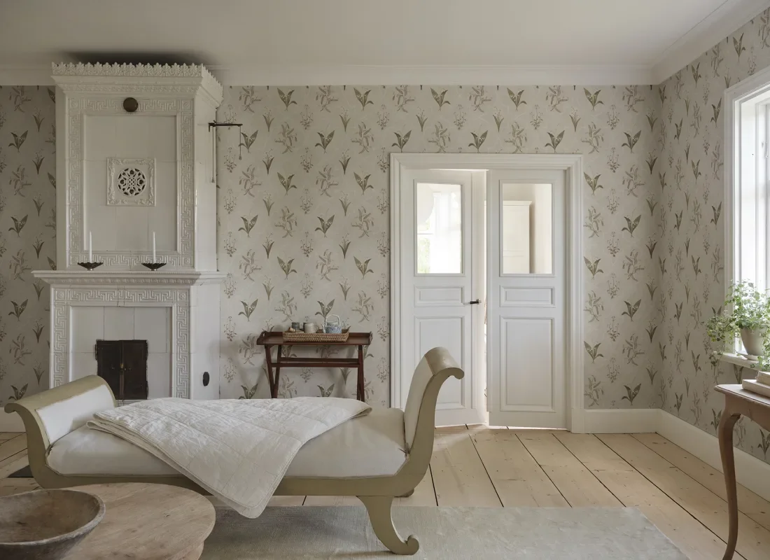 S10576_interior1.webp