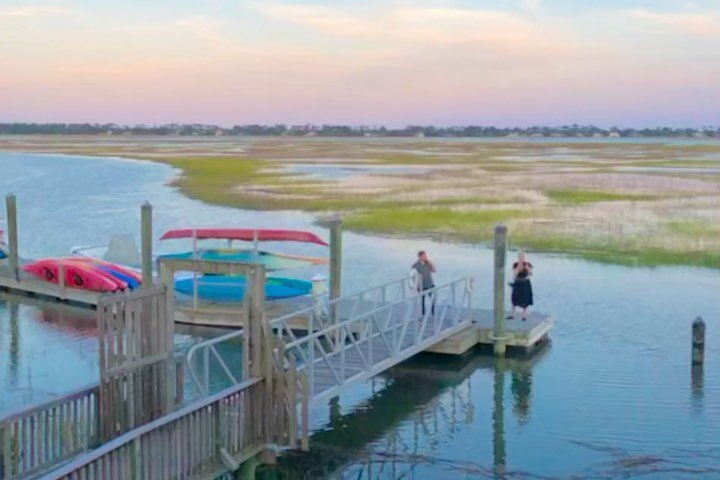 It&rsquo;s all about perspective. Swipe to see @caitlinleephotographers view of @villagecreeklanding from the dock.

#villagecreeklanding #stsimonsisland #georgia #thegoldenisles  #cpmeventservices