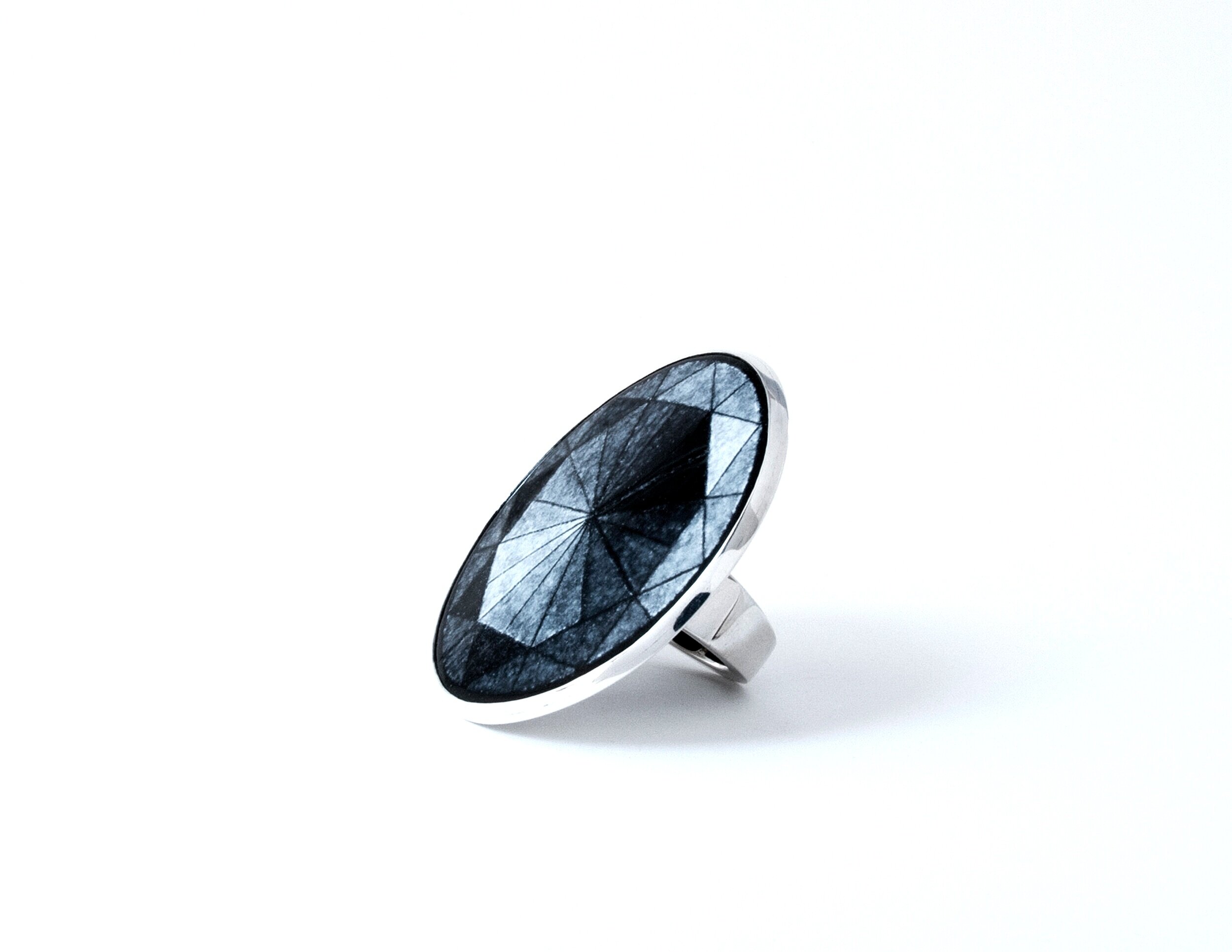Grisaille Ring