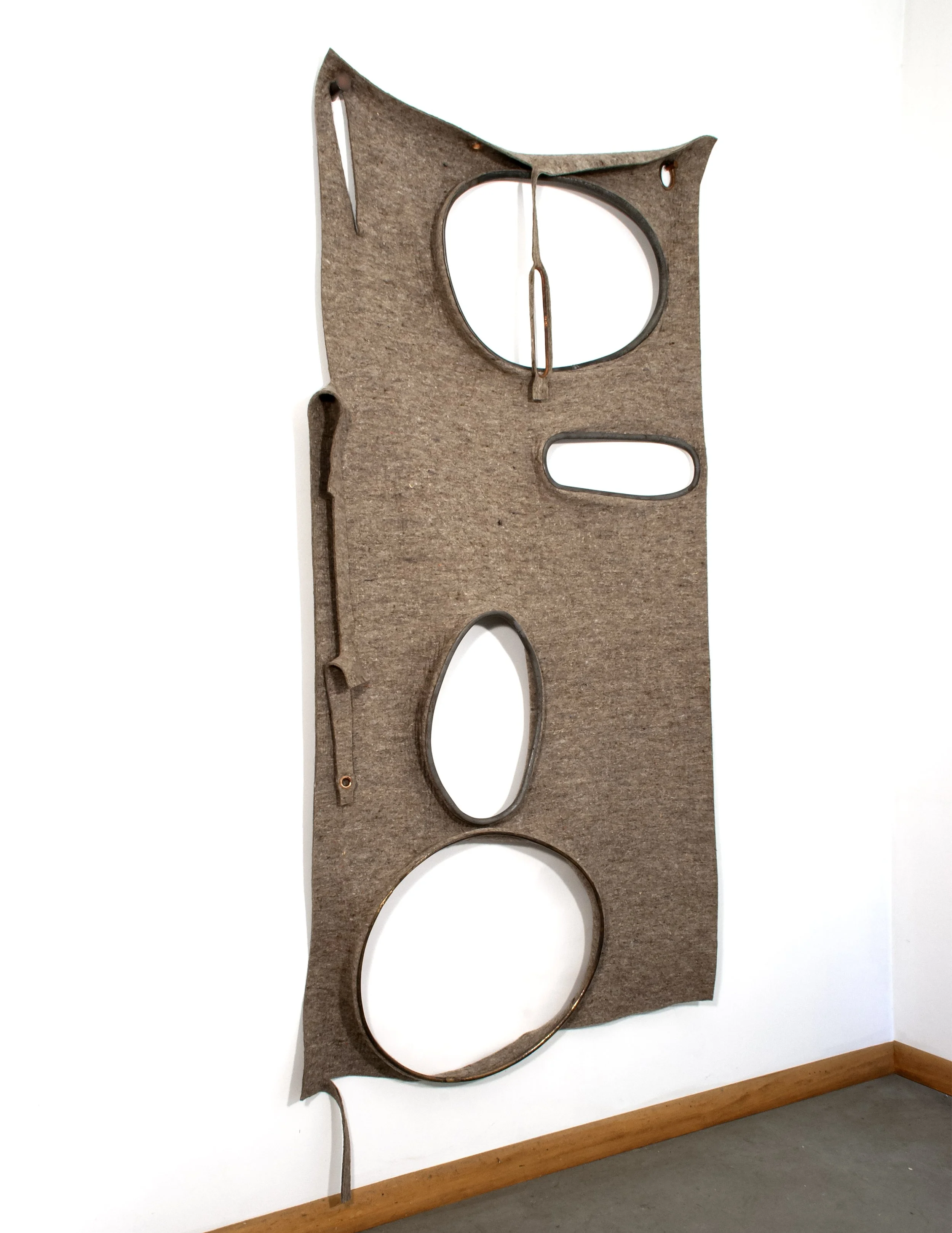 T Edit_Felt Grommet Study3:4_01.jpg