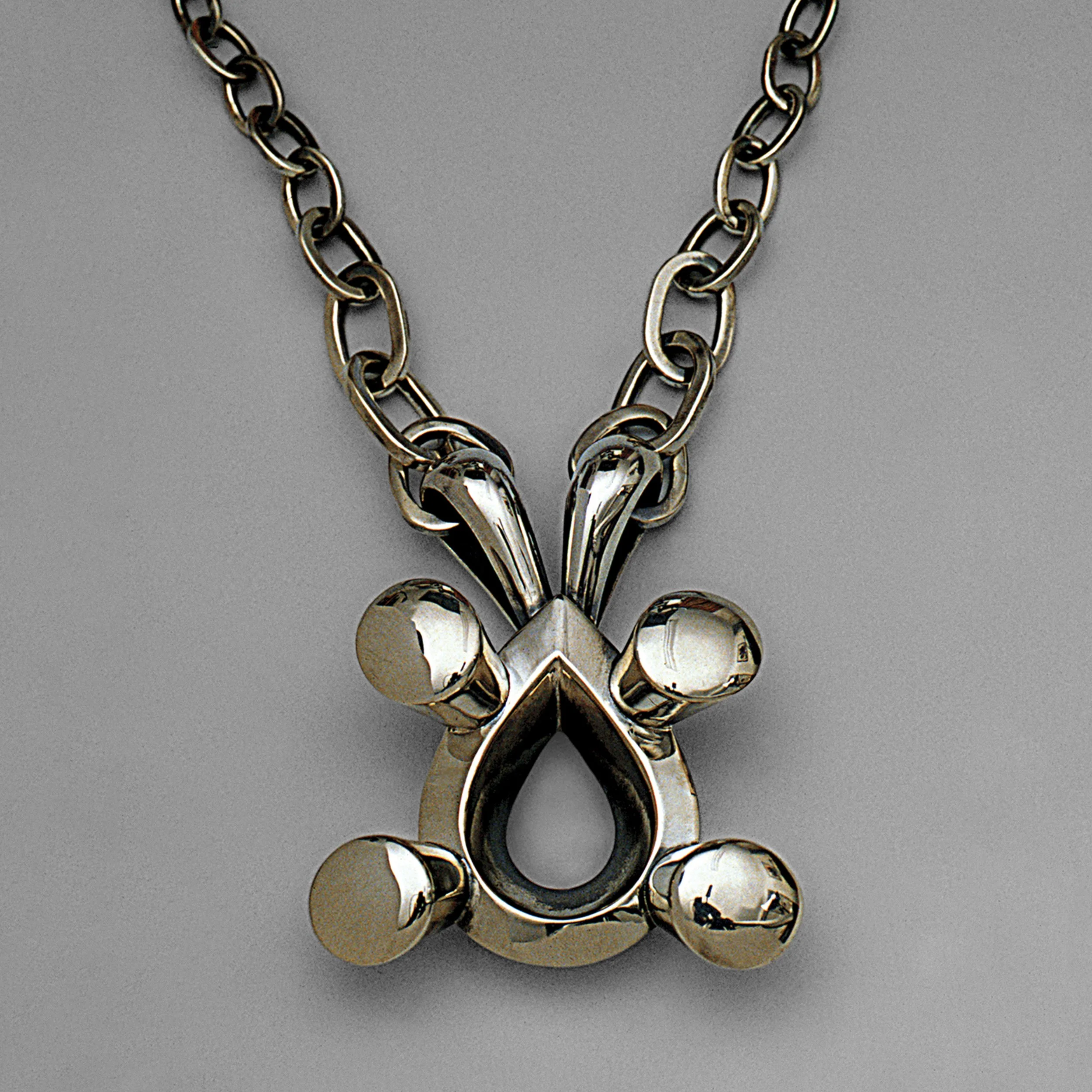 T Edit_Bunny Pendant_01.jpg