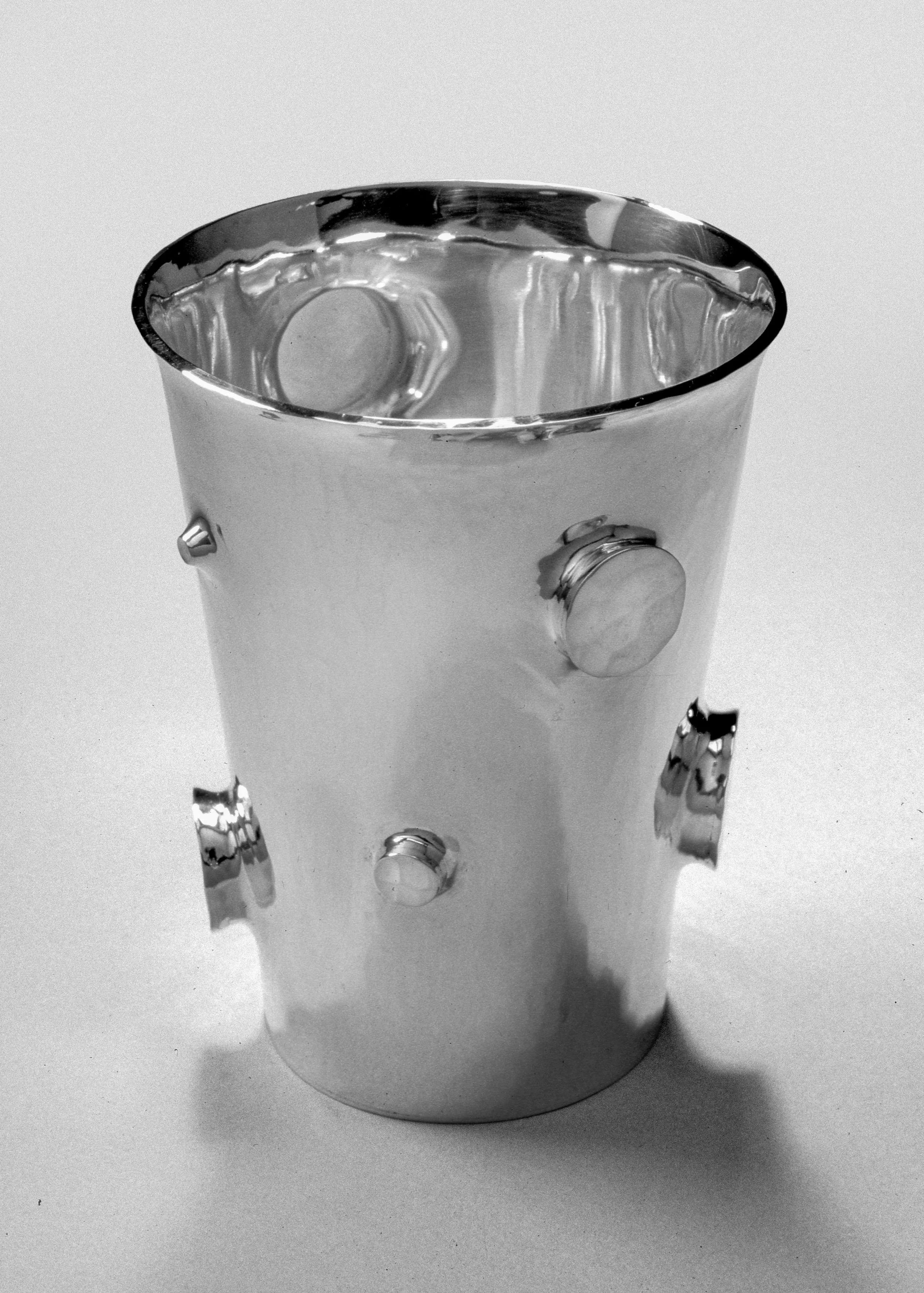 T Edit_Cup with circles_01.jpg