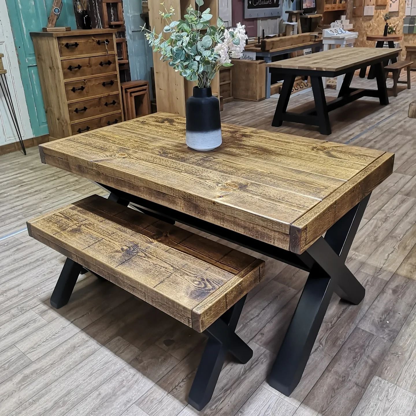 The Bolton Banquet with Bench in Dark Oak &amp; Pitch Black Solid

#diningroom #diningtable #diningbench #modernrusticdecor #cleanrustic #homestyling #homerenovation #handmade #rustichomedecor #rusticlove #rustichome #homesweethome #instahomewales #h
