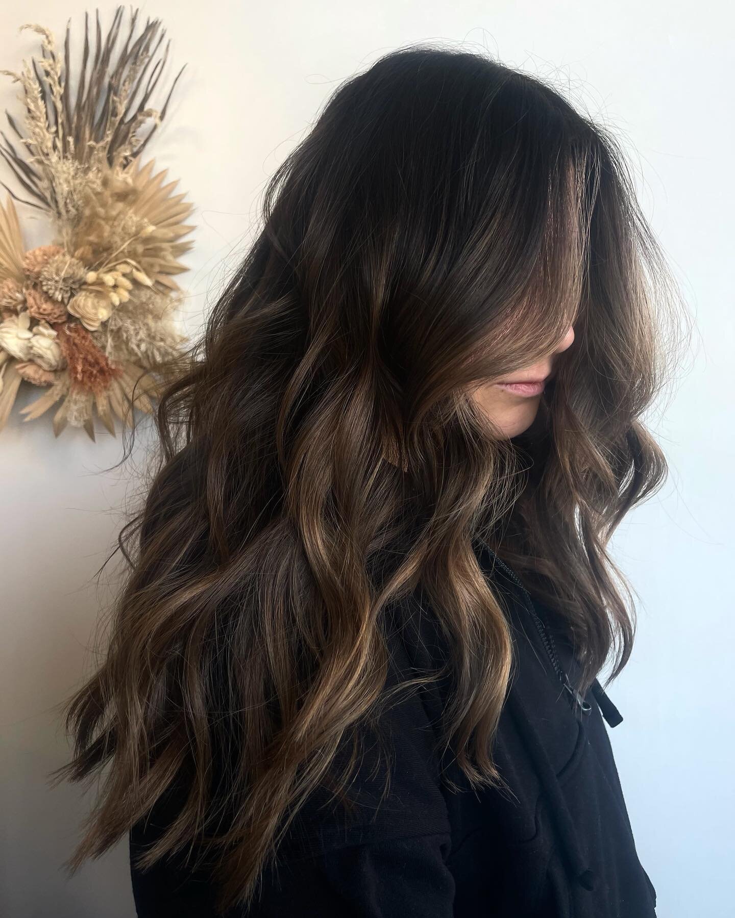 This Kansas weather won&rsquo;t stop us! We&rsquo;re out here serving all the fall looks! 🍂🌞 

#tresshairboutique #mhk #manhattanks #kstatehair #kansasstate #manhattankssalon