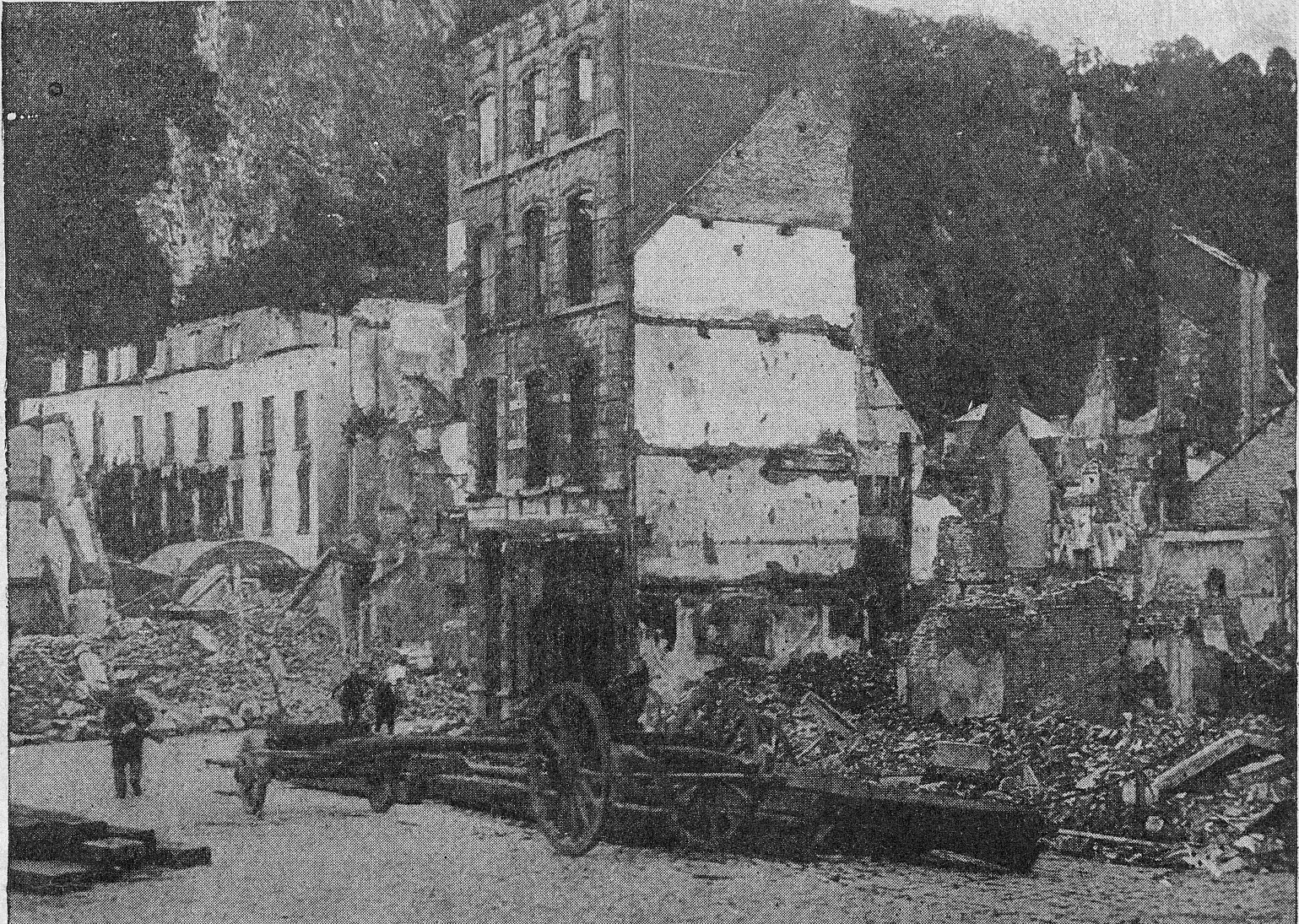  Ruins of Dinant (Belgium) : "Après la destruction Préméditée de Dinant : Une rue en ruines", 1915.  