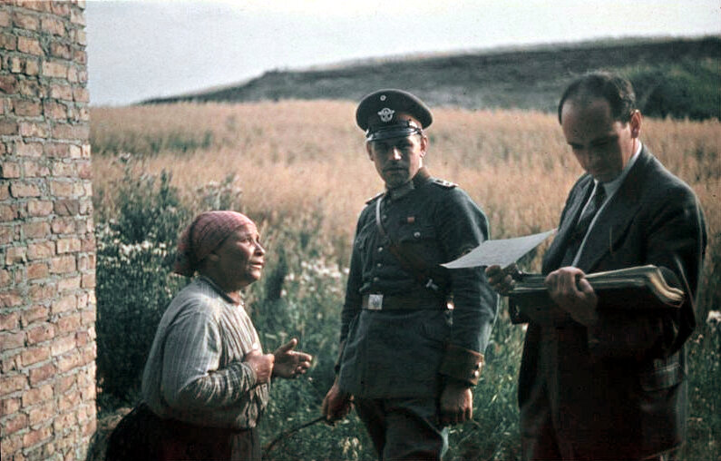 Romani woman with German police officer and Nazi psychologist Dr Robert Ritter, 1936.