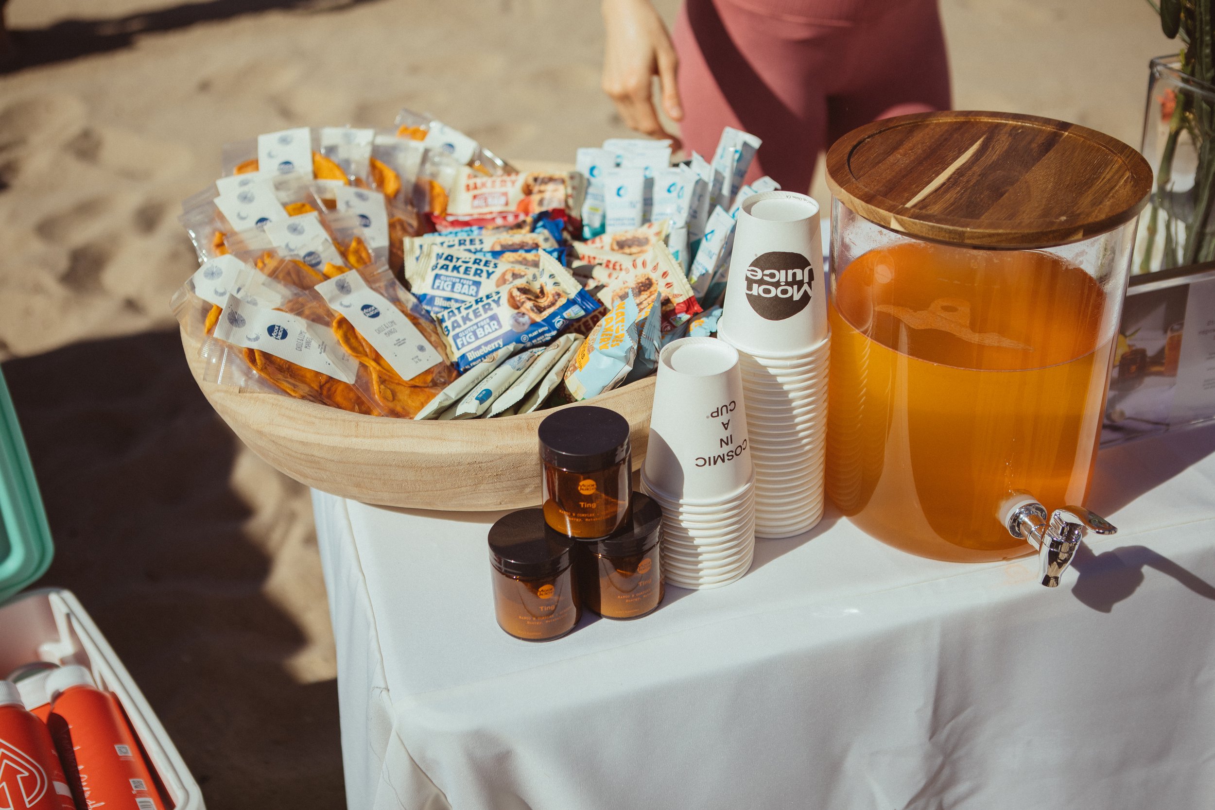 FP beach cleanup-5.jpg