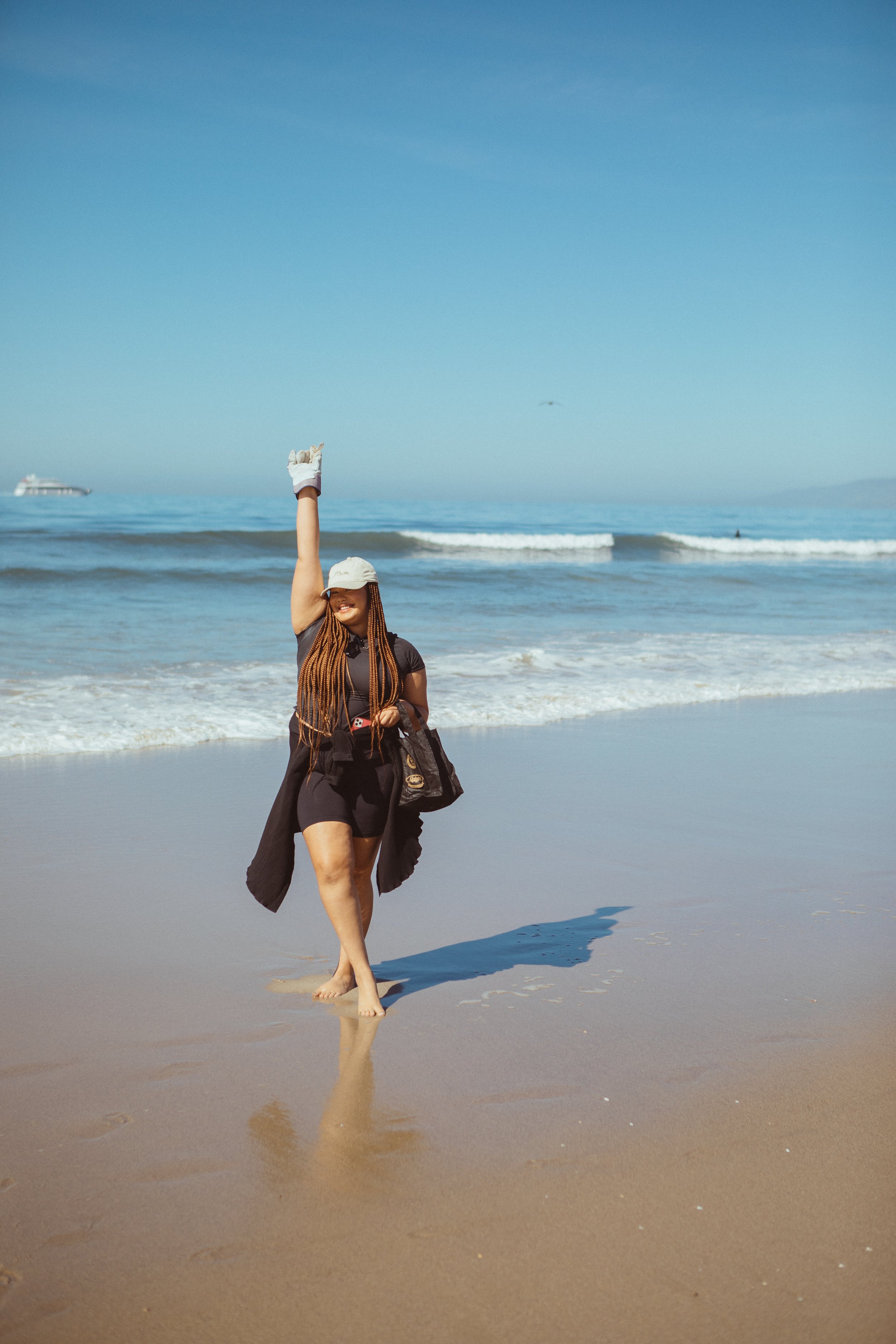 FP beach cleanup-25.jpg